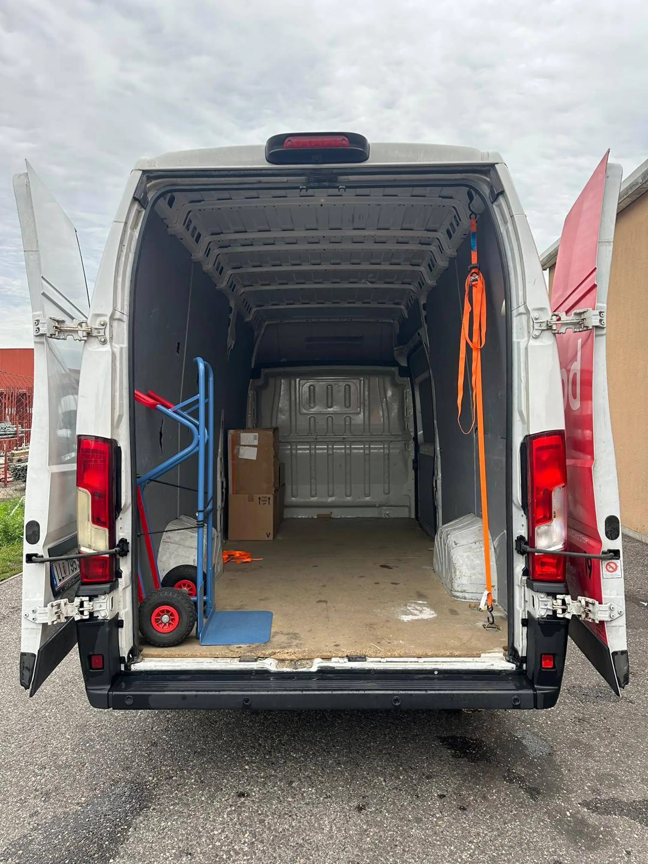 Citroen Jumper 35 L4H3 Control Heavy BlueHDi 140 Start — photo 13