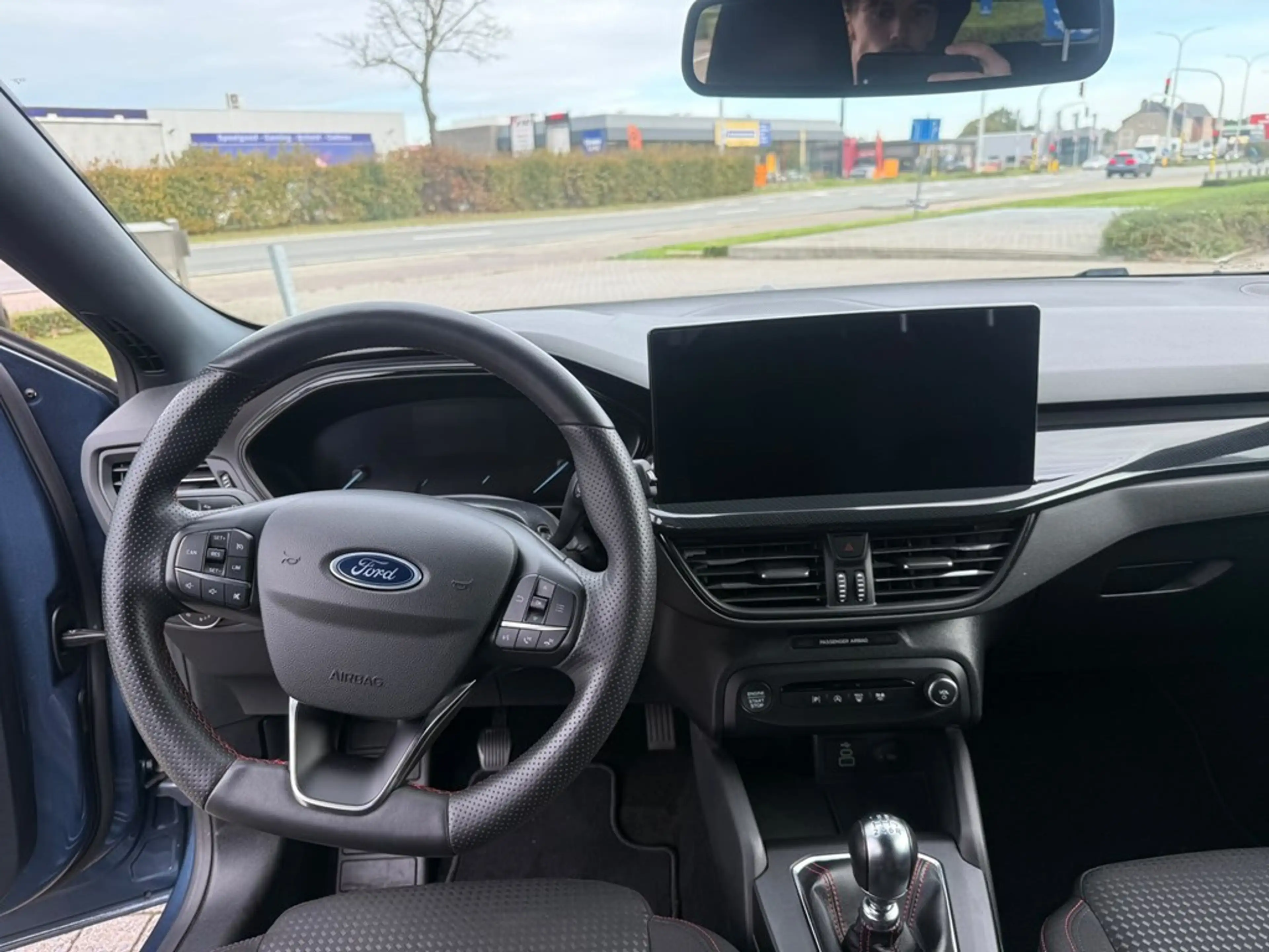 Ford Focus EcoBoost mHEV Titanium — photo 4