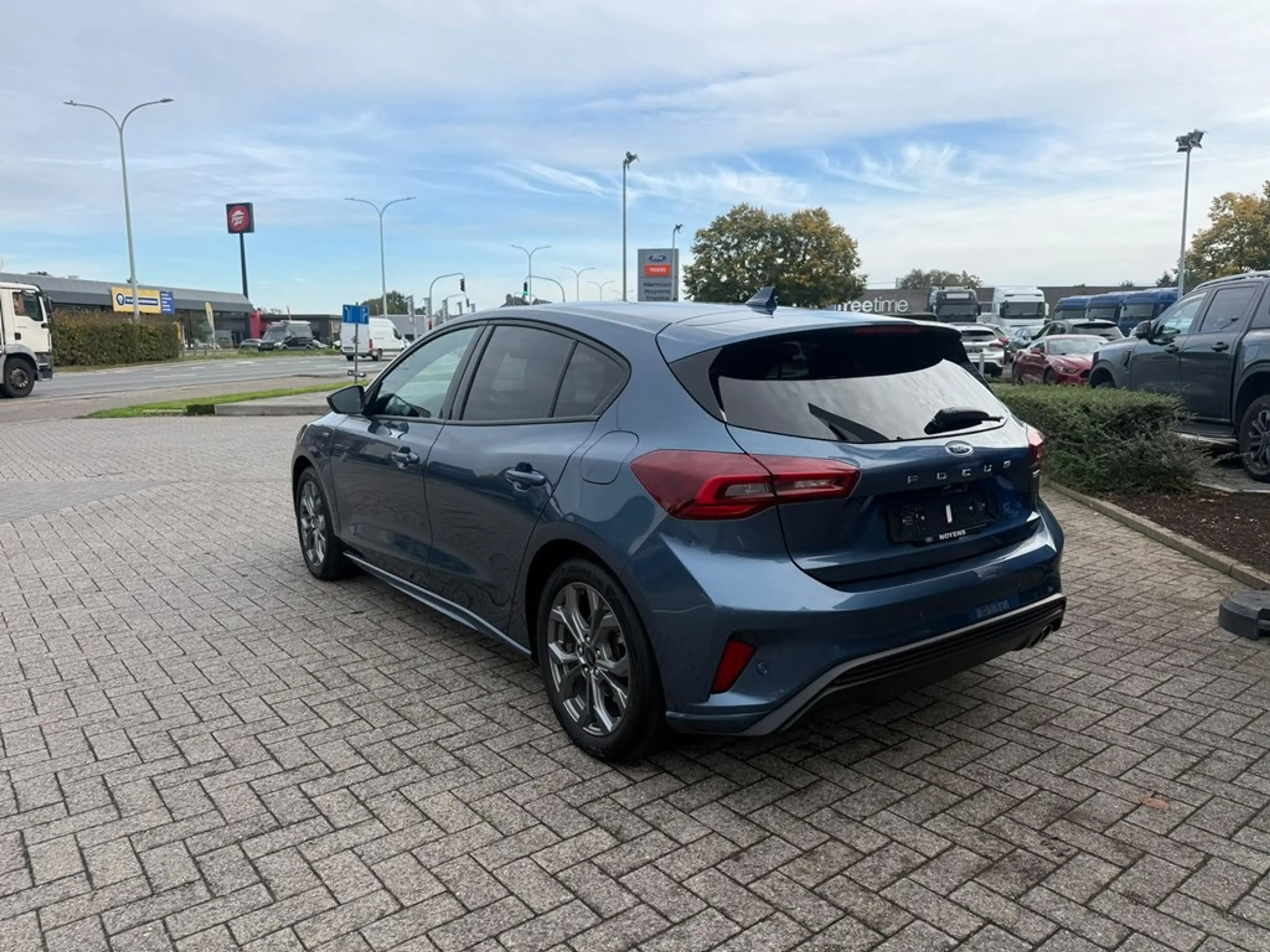 Ford Focus EcoBoost mHEV Titanium — photo 8