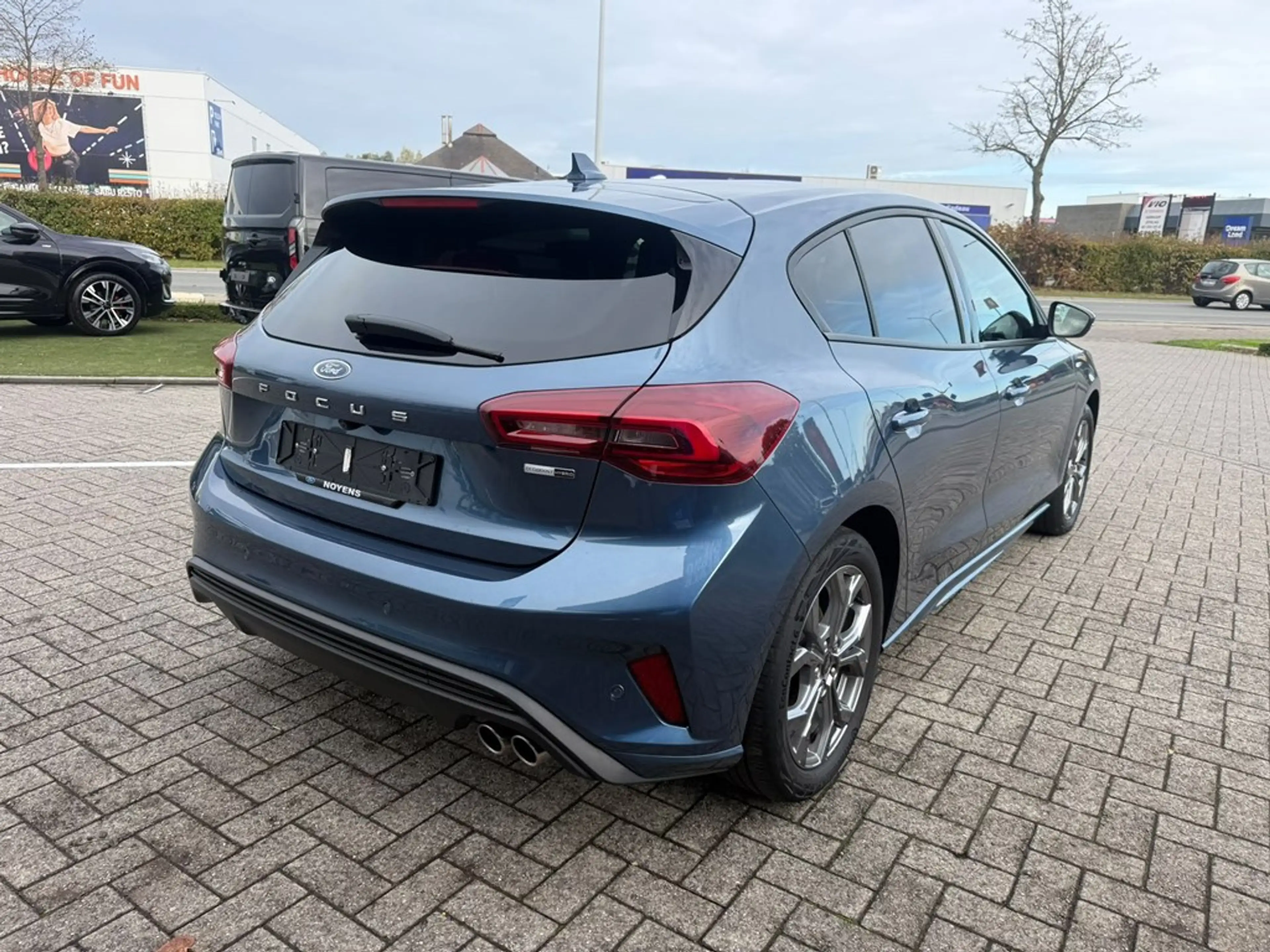 Ford Focus EcoBoost mHEV Titanium — photo 7