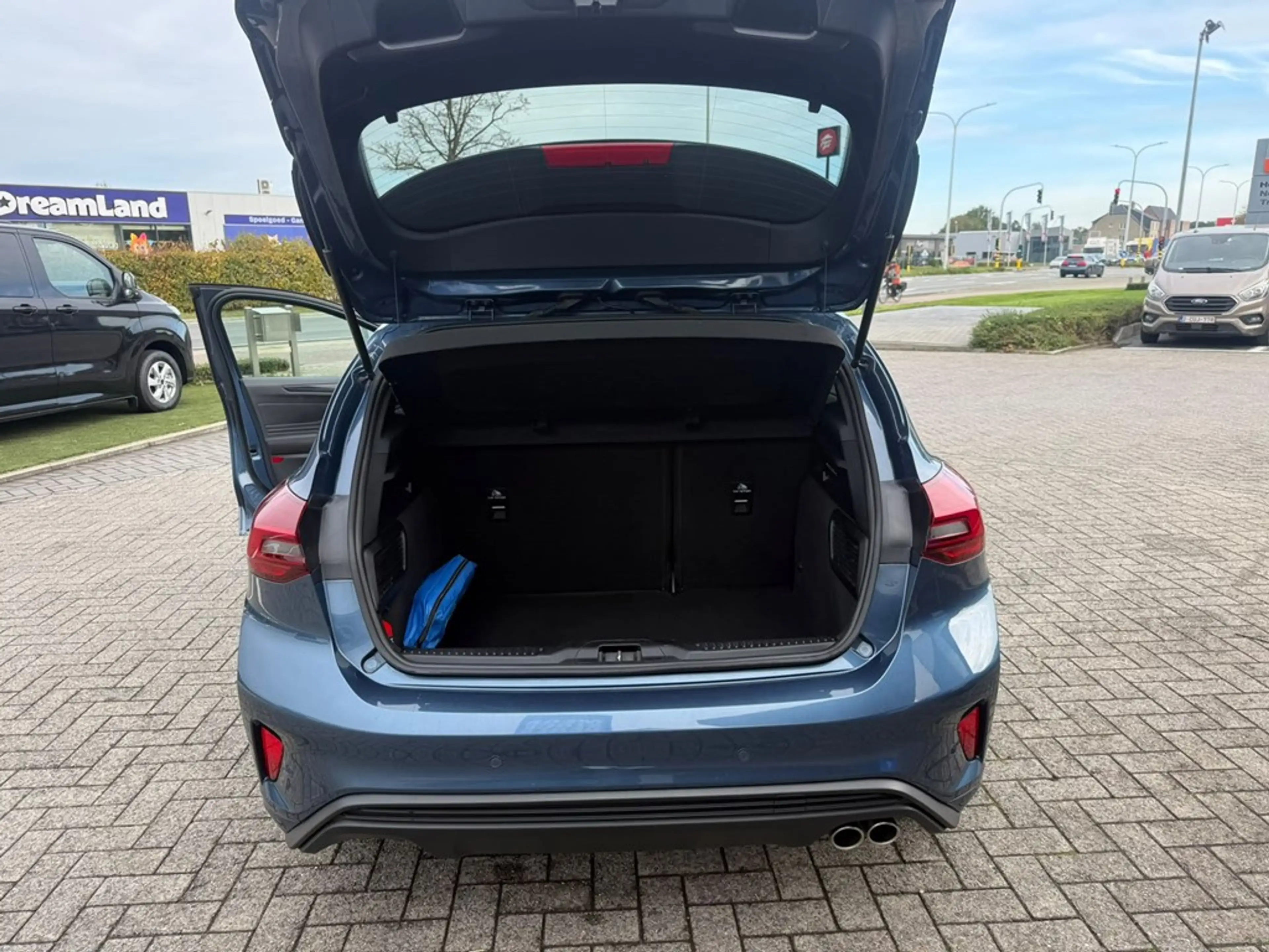 Ford Focus EcoBoost mHEV Titanium — photo 9