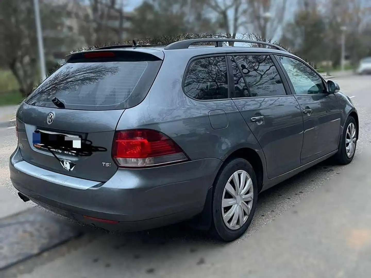 Volkswagen Golf Variant 1.4 TSI 122cv Sport Gris - 2