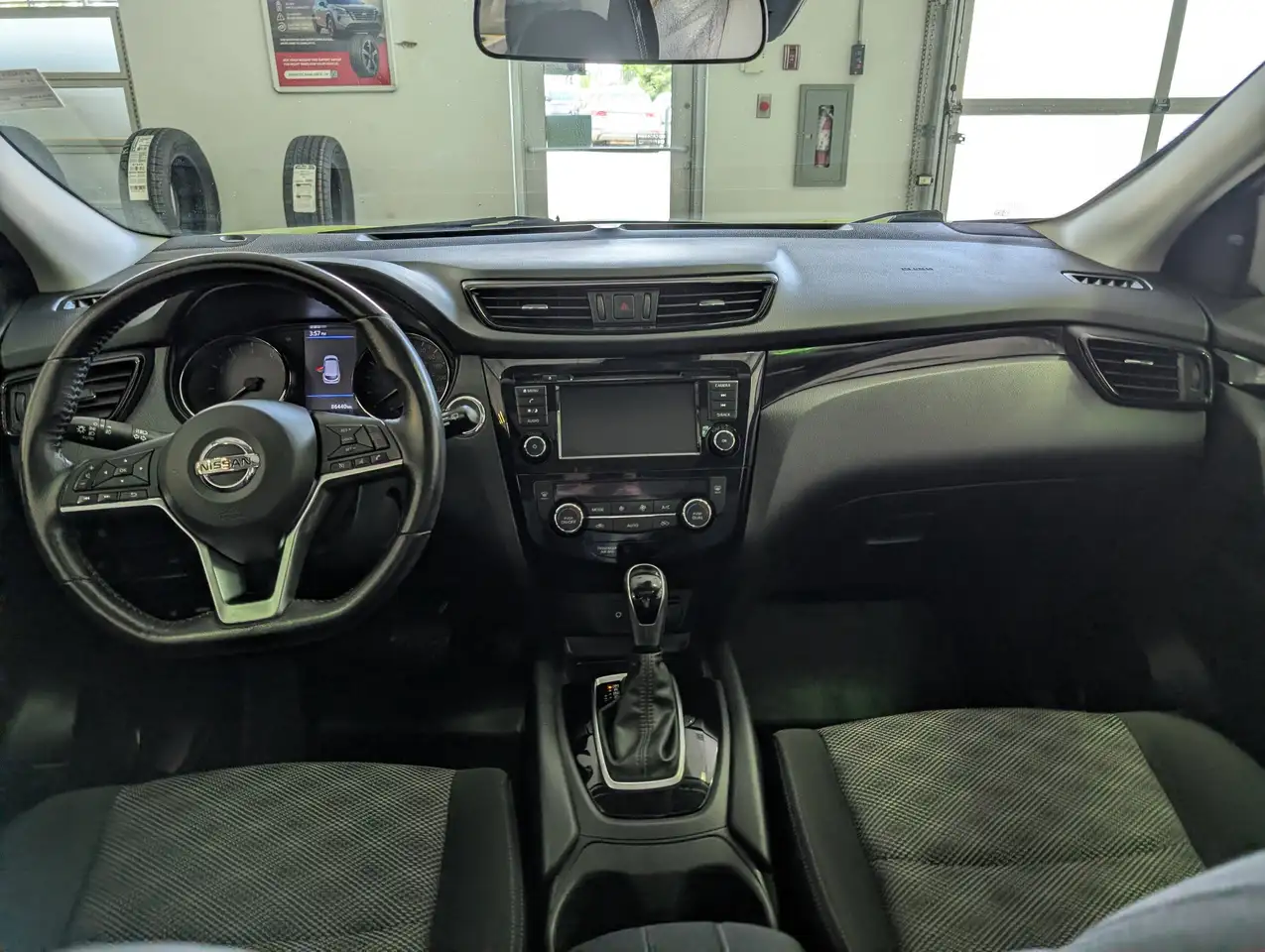 Nissan Qashqai снимка Nissan Qashqai