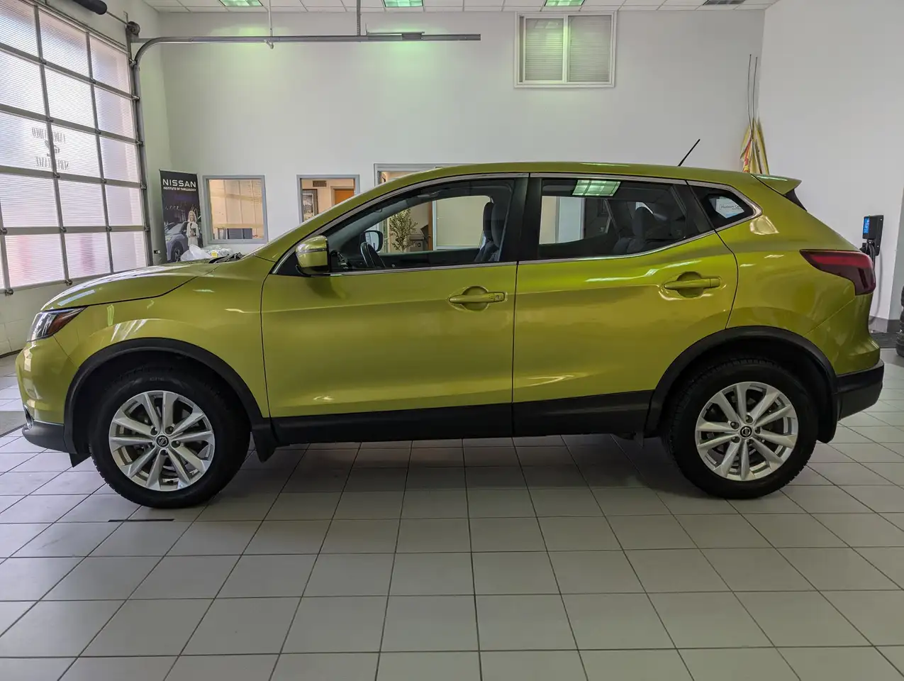 Nissan Qashqai снимка Nissan Qashqai