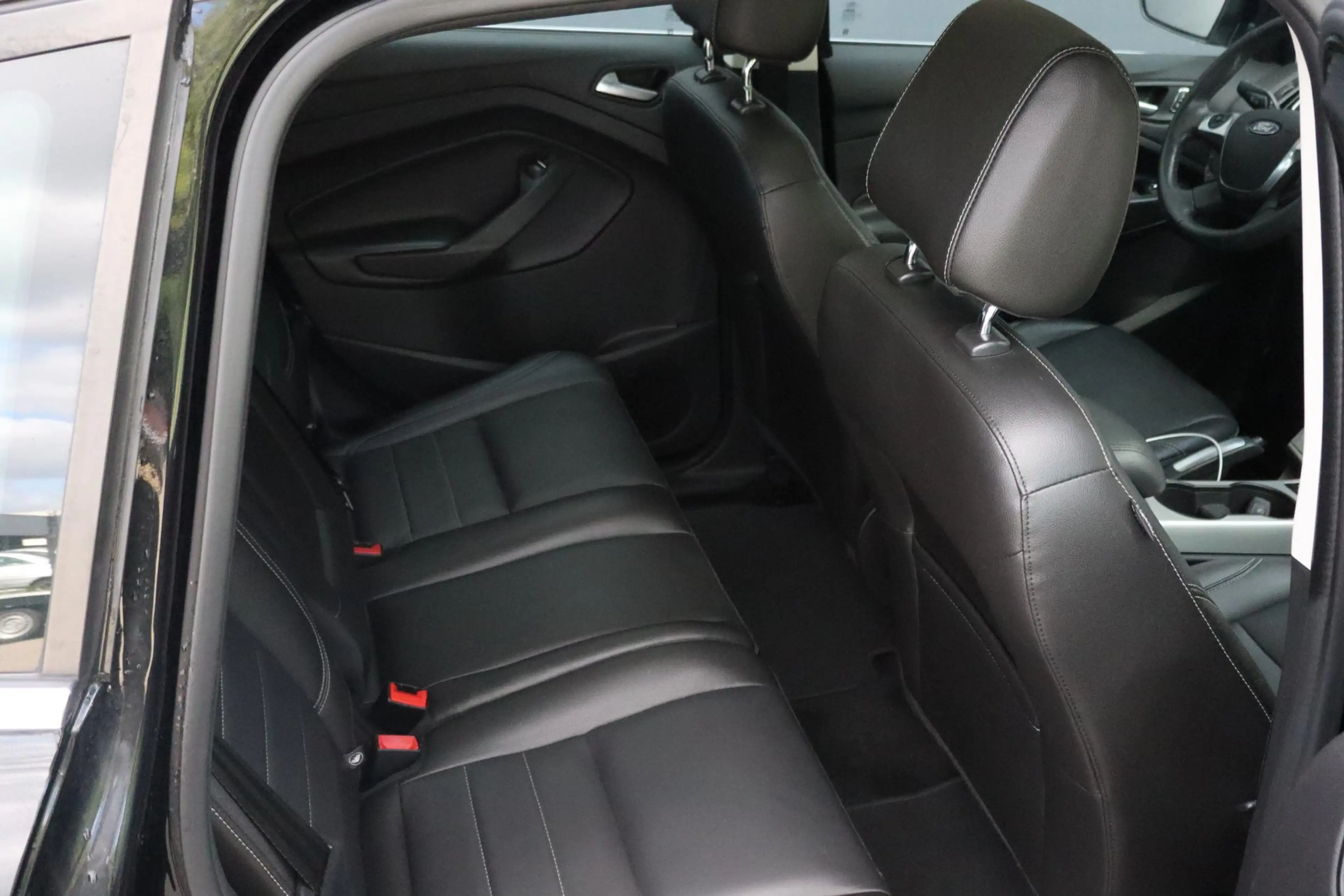 Ford C-Max 2.0 Plug-in Hybrid Titanium Plus | Panoramadak | L — photo 6