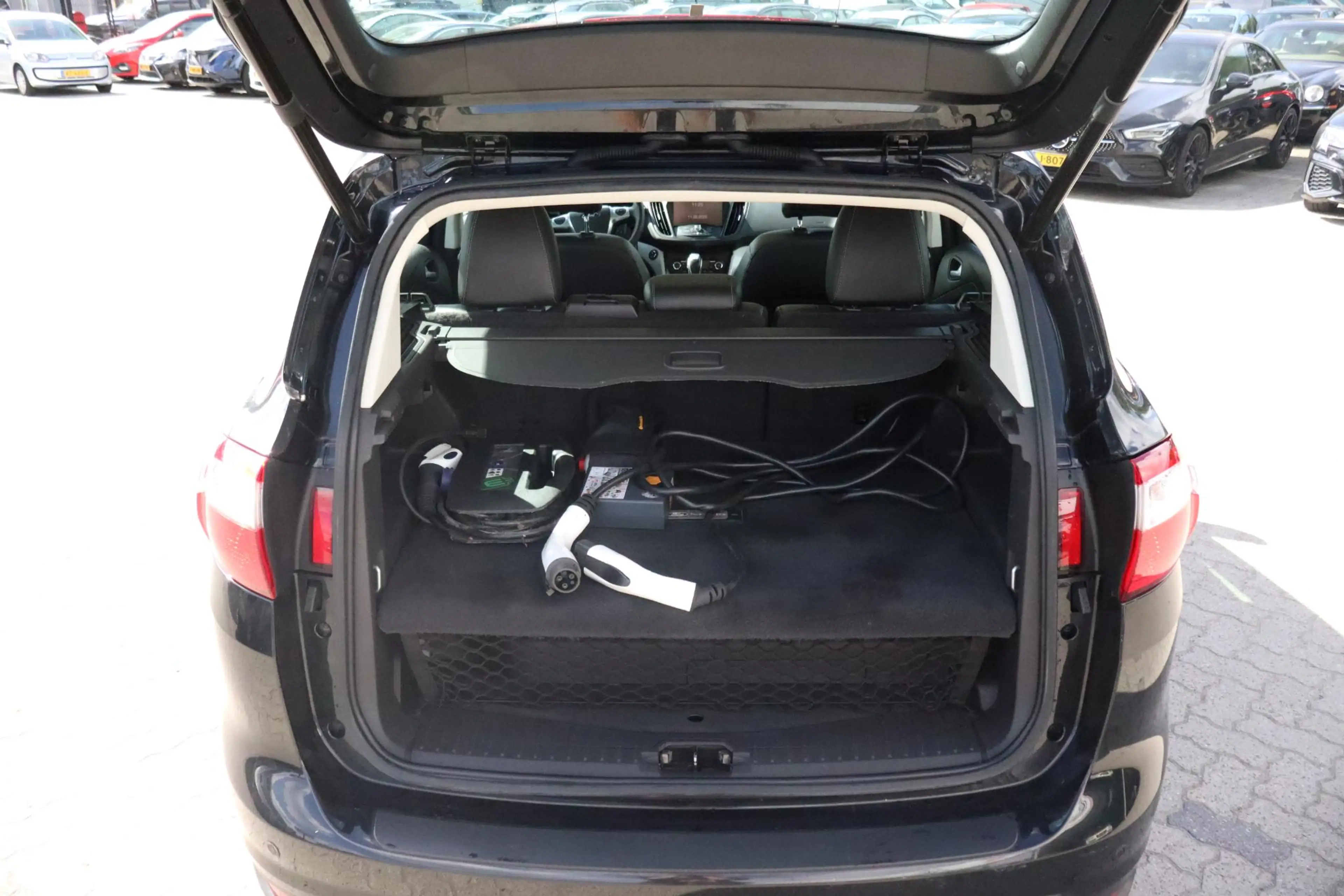 Ford C-Max 2.0 Plug-in Hybrid Titanium Plus | Panoramadak | L — photo 19