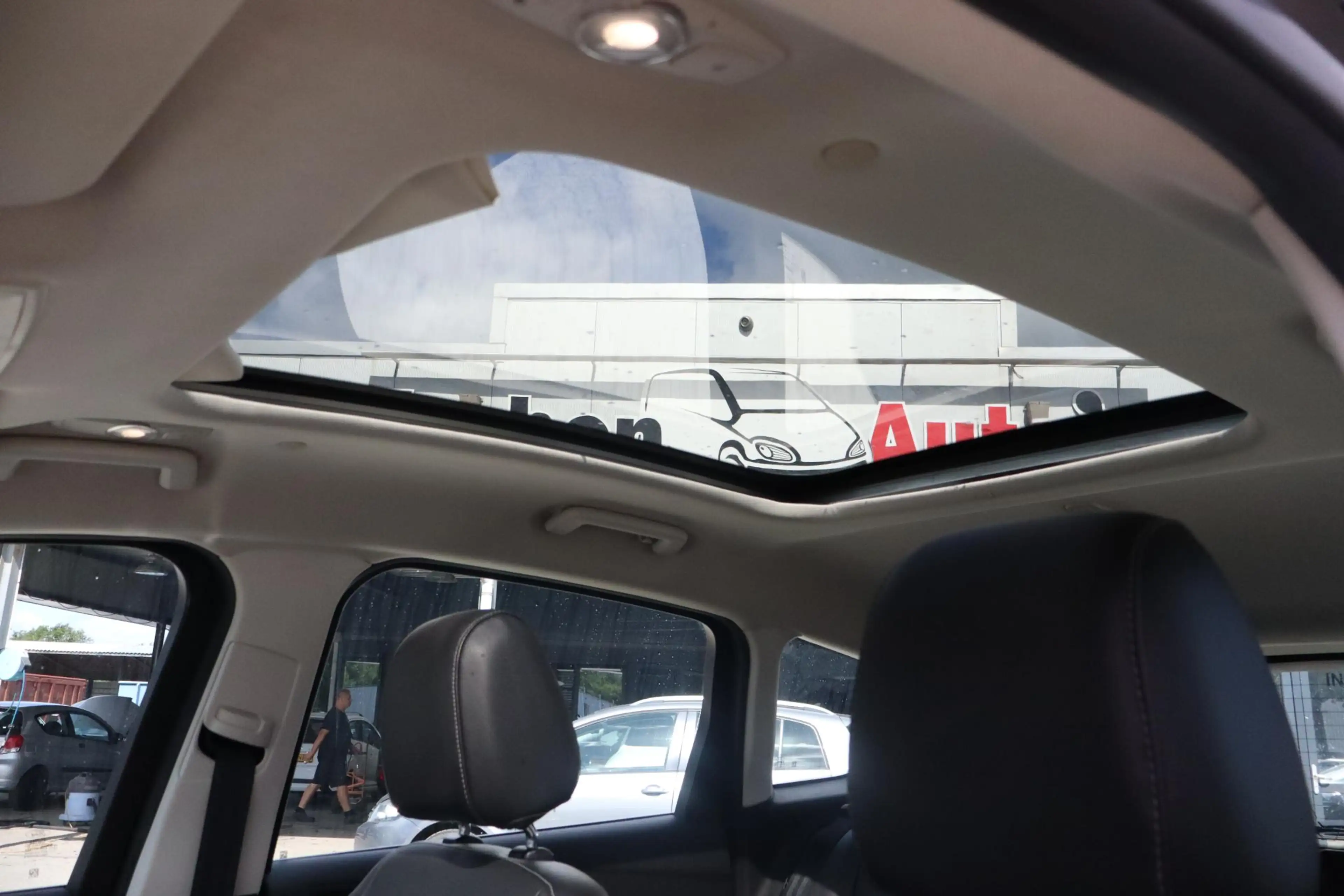 Ford C-Max 2.0 Plug-in Hybrid Titanium Plus | Panoramadak | L — photo 8