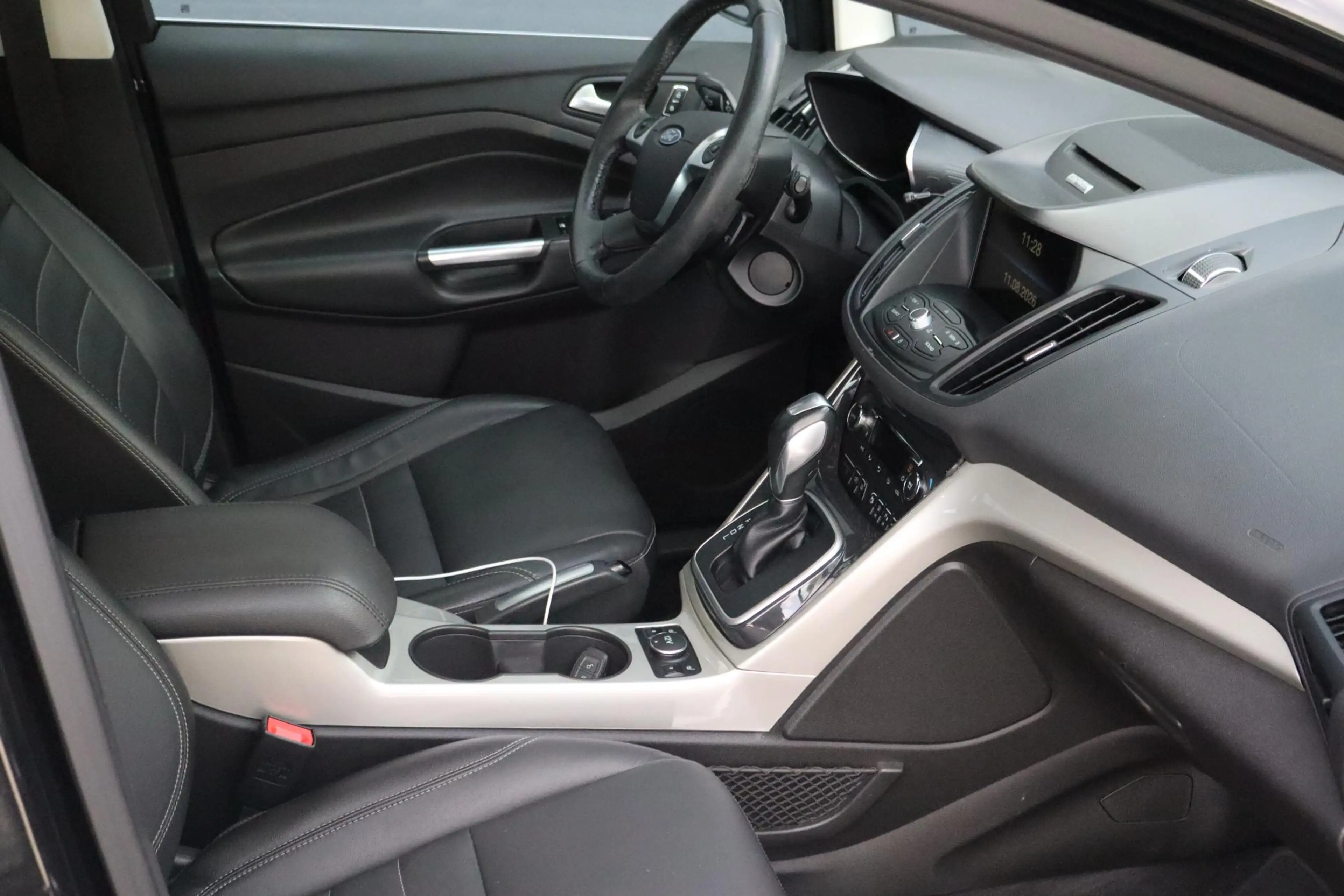 Ford C-Max 2.0 Plug-in Hybrid Titanium Plus | Panoramadak | L — photo 3