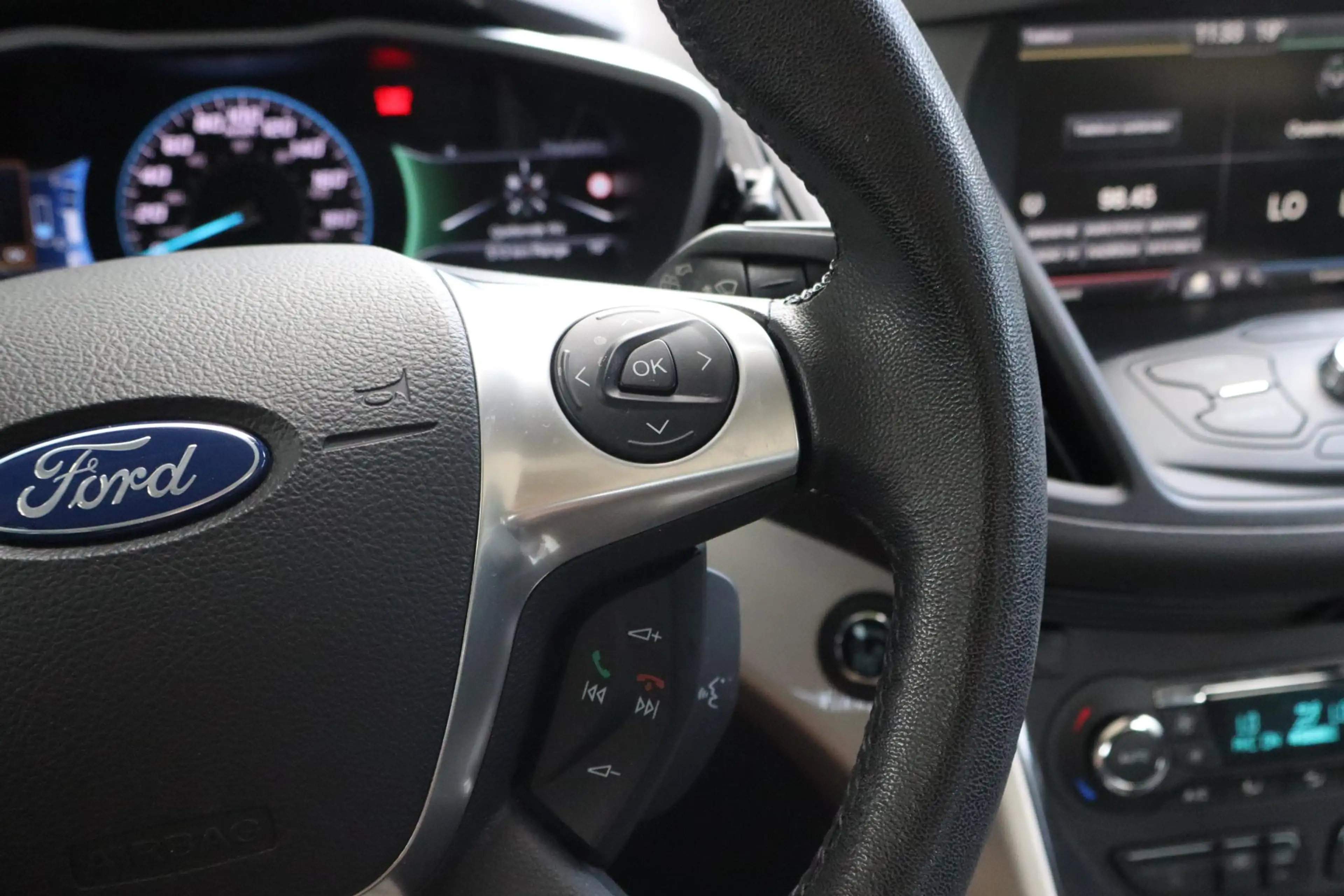 Ford C-Max 2.0 Plug-in Hybrid Titanium Plus | Panoramadak | L — photo 13