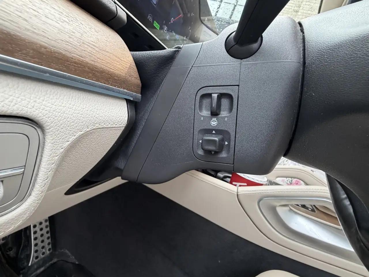 Mercedes-Benz GLS снимка Mercedes-Benz GLS