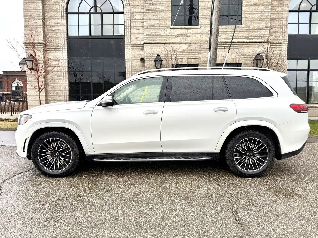 Mercedes-Benz GLS снимка Mercedes-Benz GLS