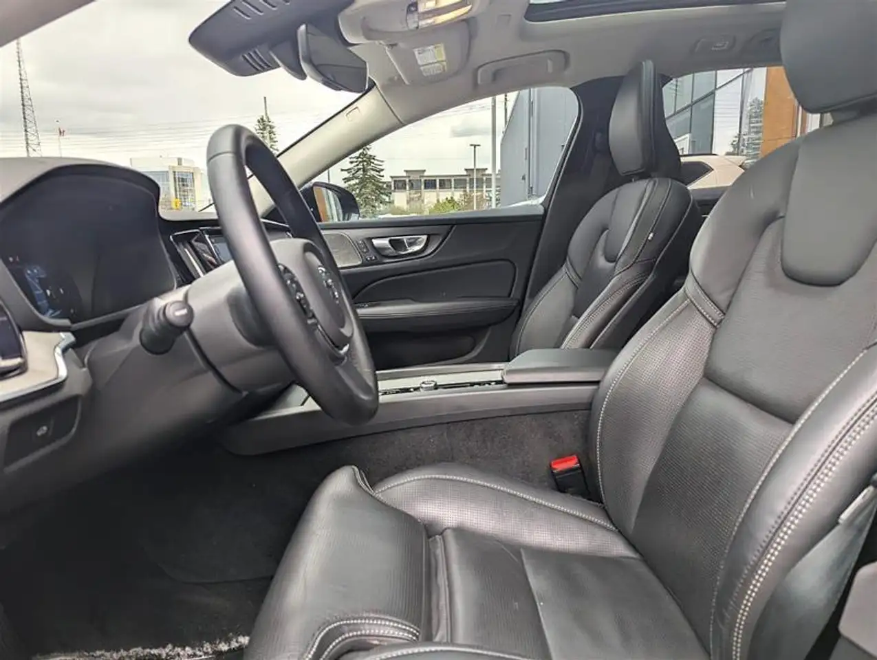 Volvo V60 снимка Volvo V60