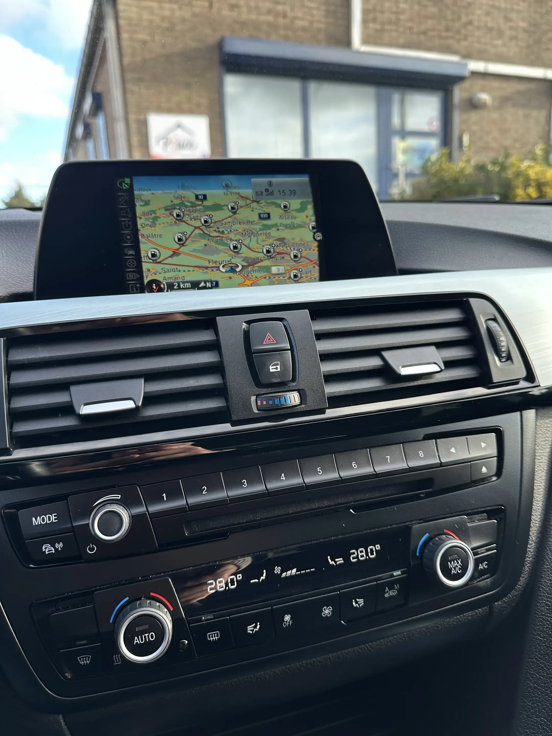 BMW 418 d Sport / GPS Cuir LED Capteurs — photo 12
