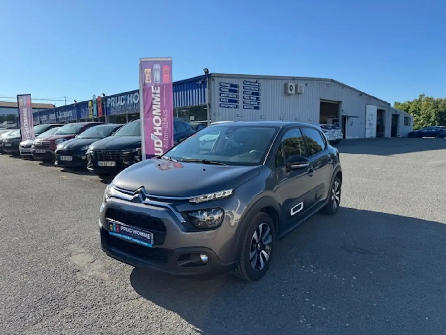 Citroen C3 1.2 PURETECH 110CH S\u0026S MAX Gris - 1