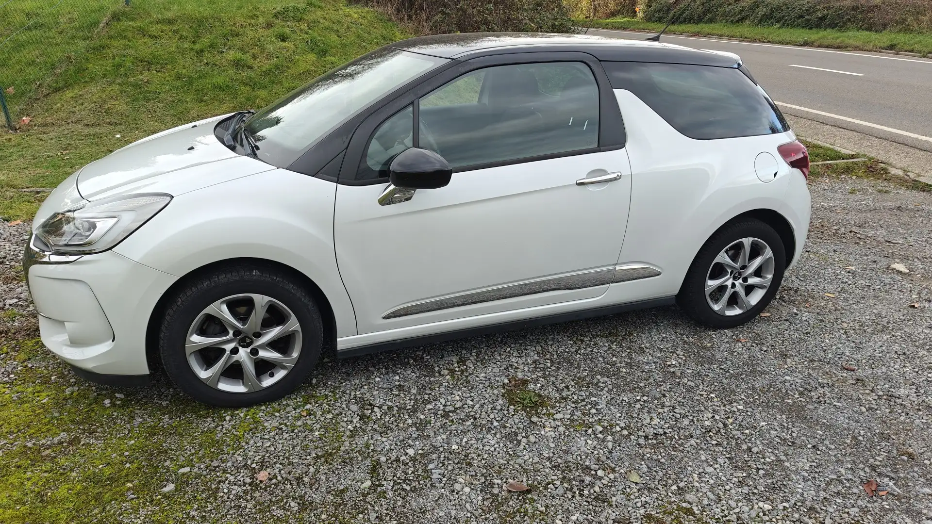 DS Automobiles DS 3 1.2 PureTech So Chic S&S (EU6.2) - 2