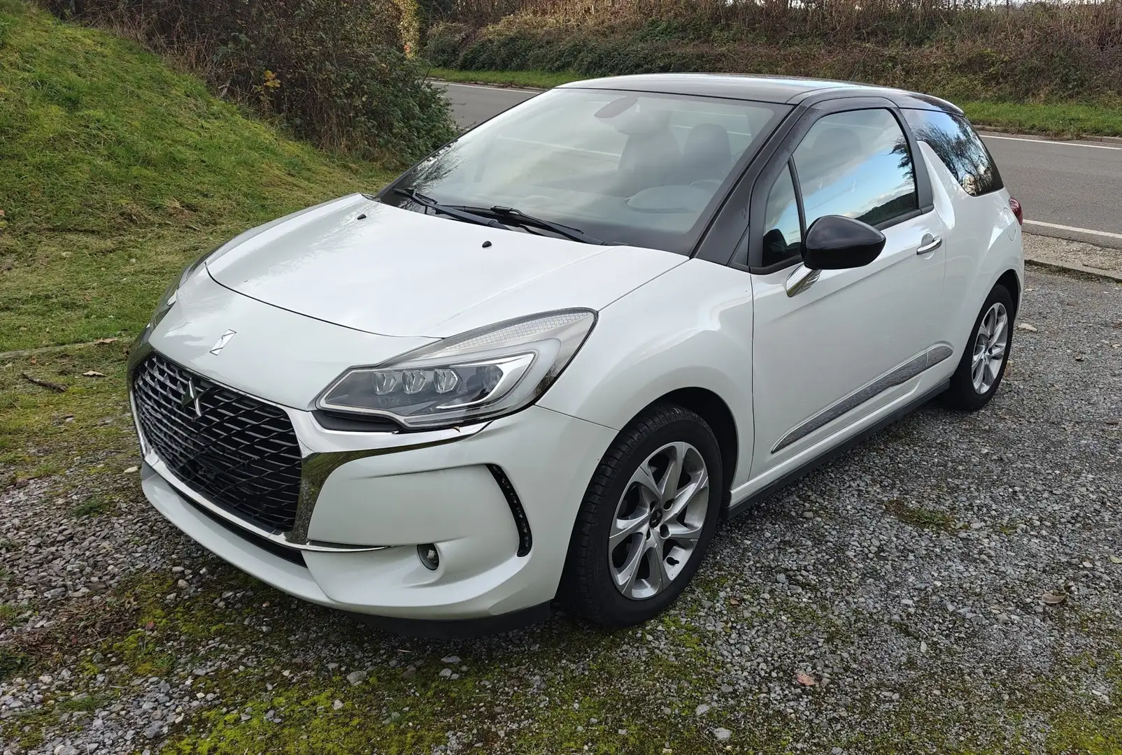 DS Automobiles DS 3 1.2 PureTech So Chic S&S (EU6.2) - 1