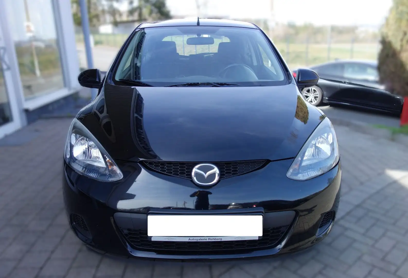 Mazda 2 Lim. 1.3 Independence Sport Klima. Neu TÜV Schwarz - 2