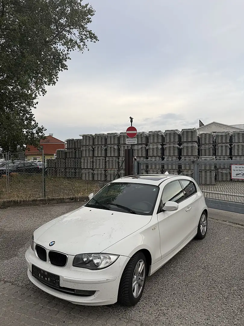BMW 118 i Österreich-Paket Weiß - 1