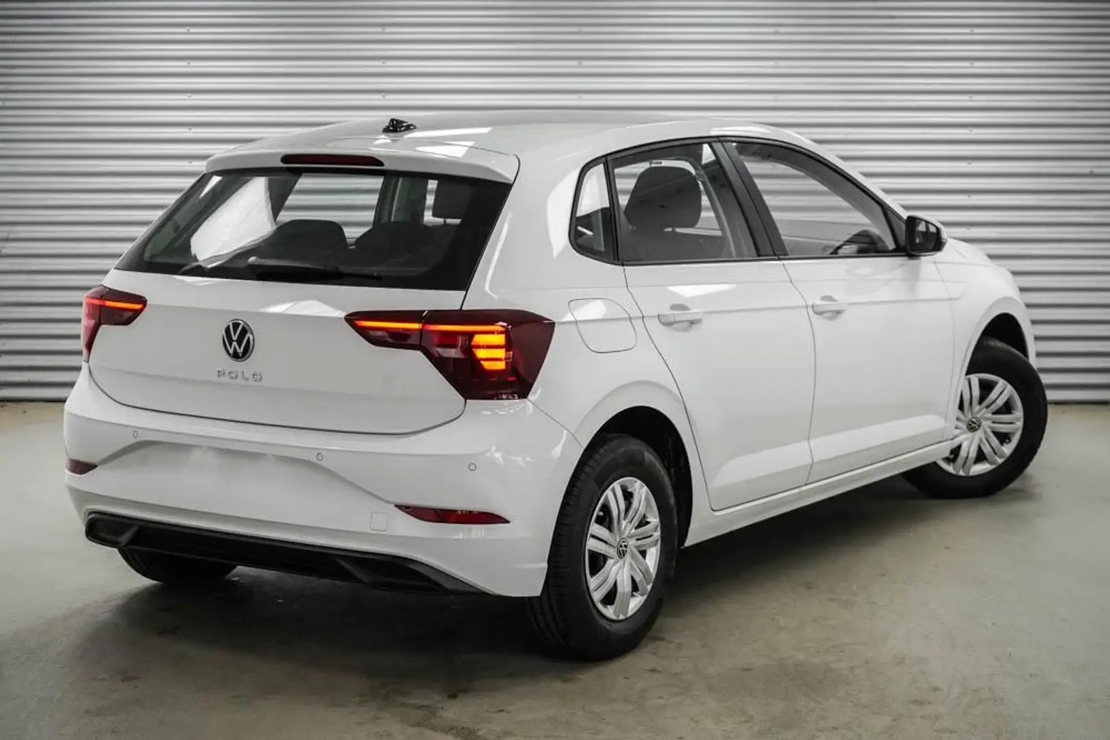 Volkswagen Polo 1,0 MPI Base - LAGER 59 kW (80 PS), Schaltgetriebe Weiß - 2
