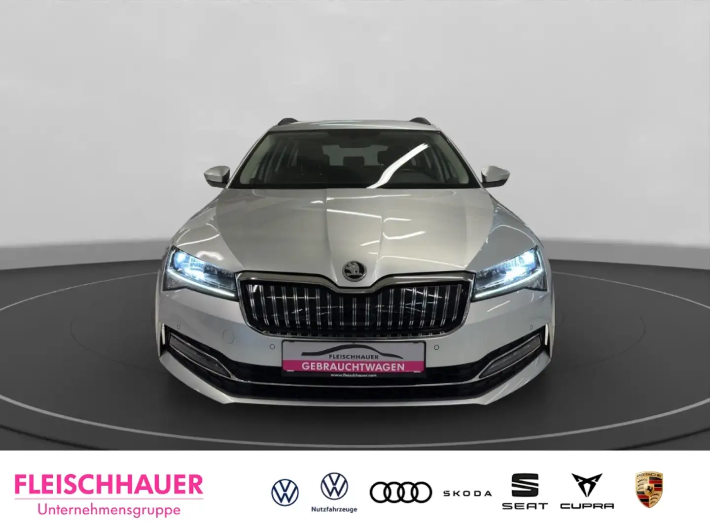 Skoda Superb Combi Ambition iV 1.4 TSI Hybrid Navi+DCC+Stdhzg+A Silber - 2