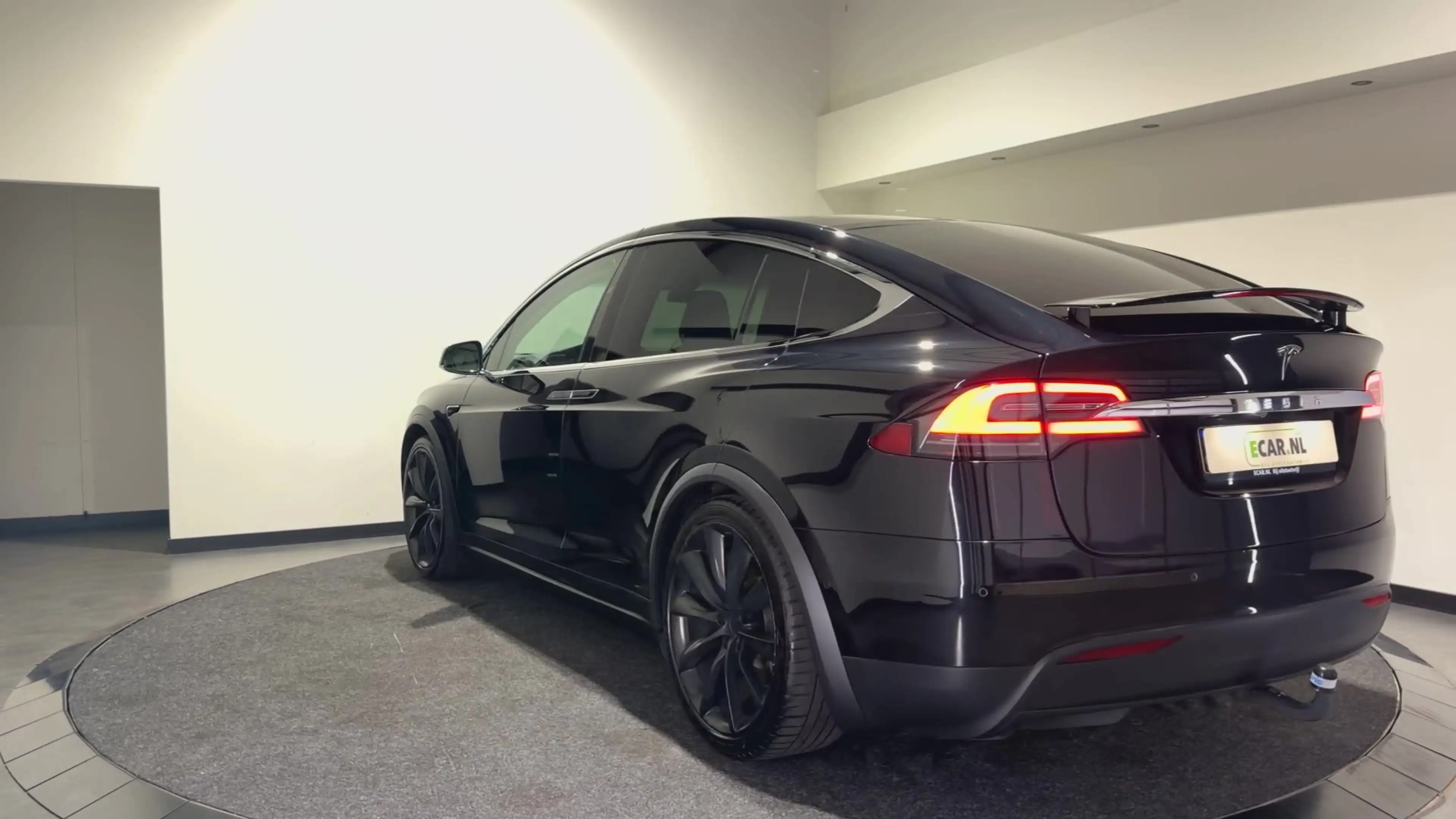Tesla Model X 75D Base | Trekhaak | Keyless | Luxe Leder interie — photo 5