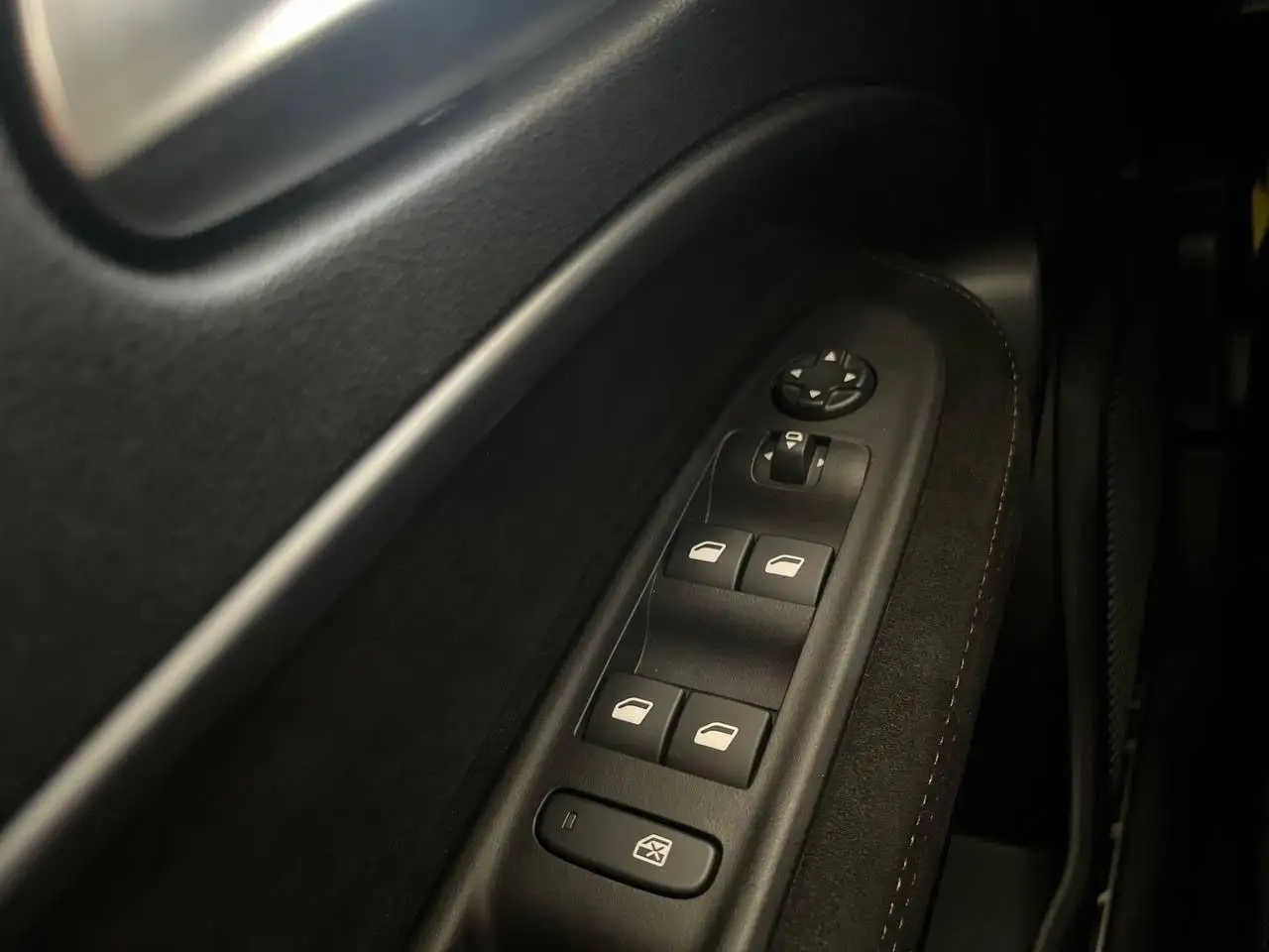 Alfa Romeo Junior 2025 — фото 27