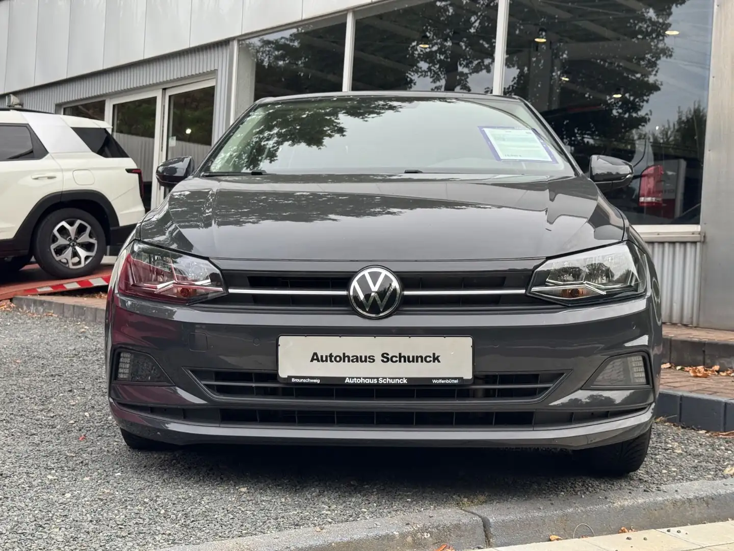 Volkswagen Polo VI Comfortline 1.0 TSI PANO/PDC/SHZ Grau - 2