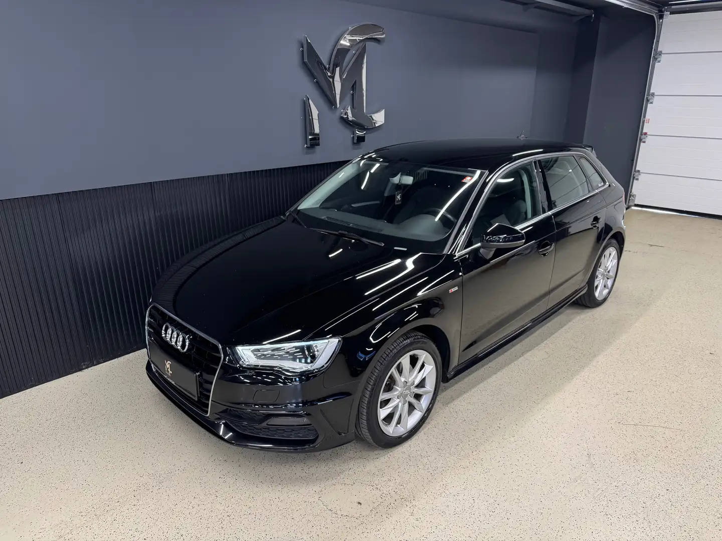 Audi A3 1,2 TFSI`S-LINE`LED`TEMPOMAT`PDC`RDS`NAVI`KLIMA` Schwarz - 1