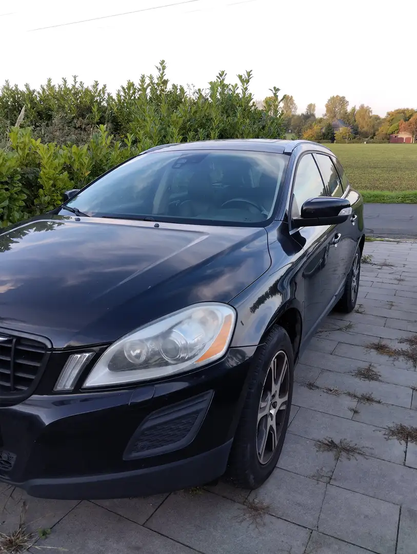 Volvo XC60 XC60 D3 AWD Aut. Summum Schwarz - 1