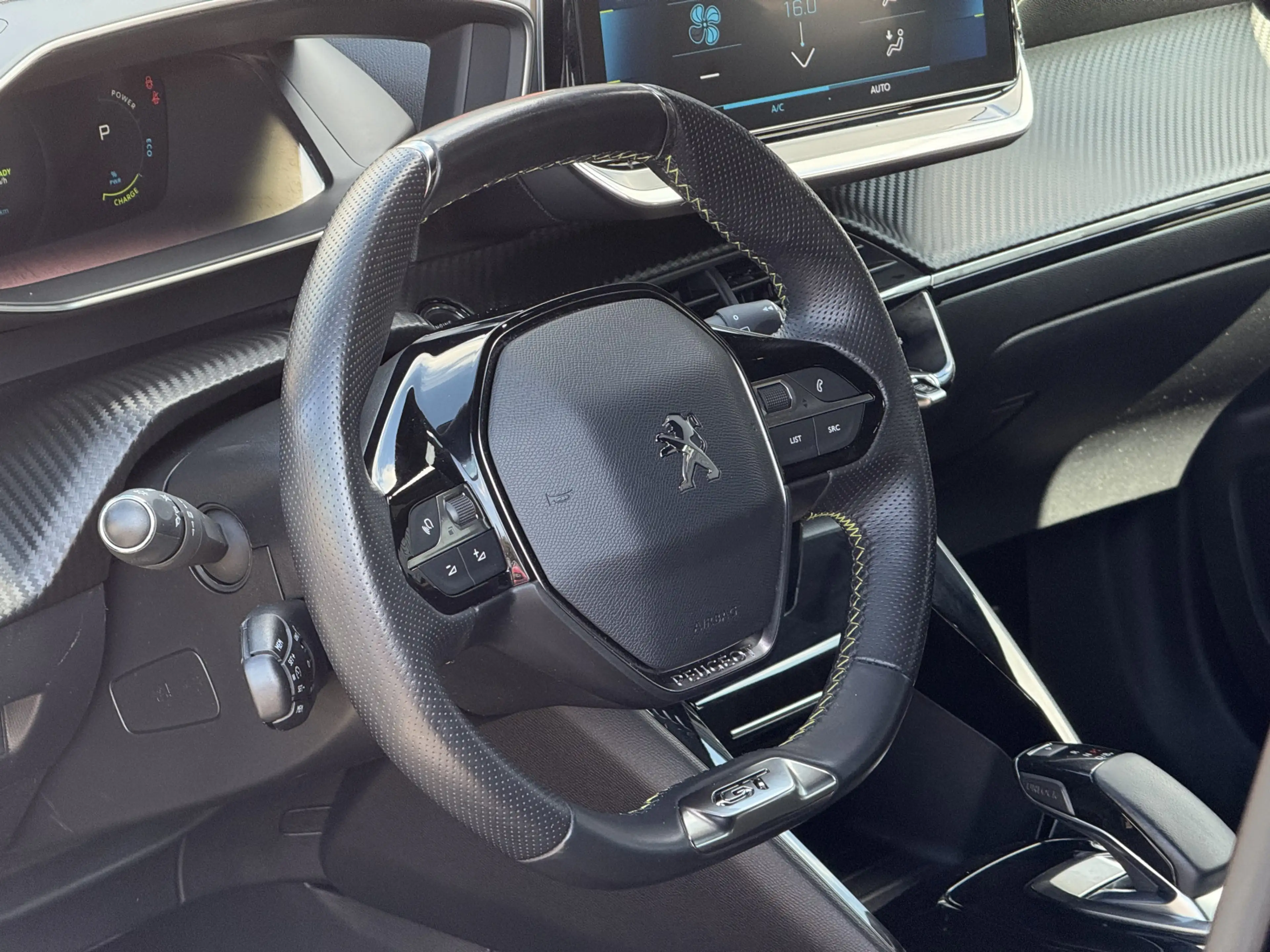Peugeot e-2008 EV GT 50 kWh Camera / Cruise / 3-Fase / Carplay — photo 7