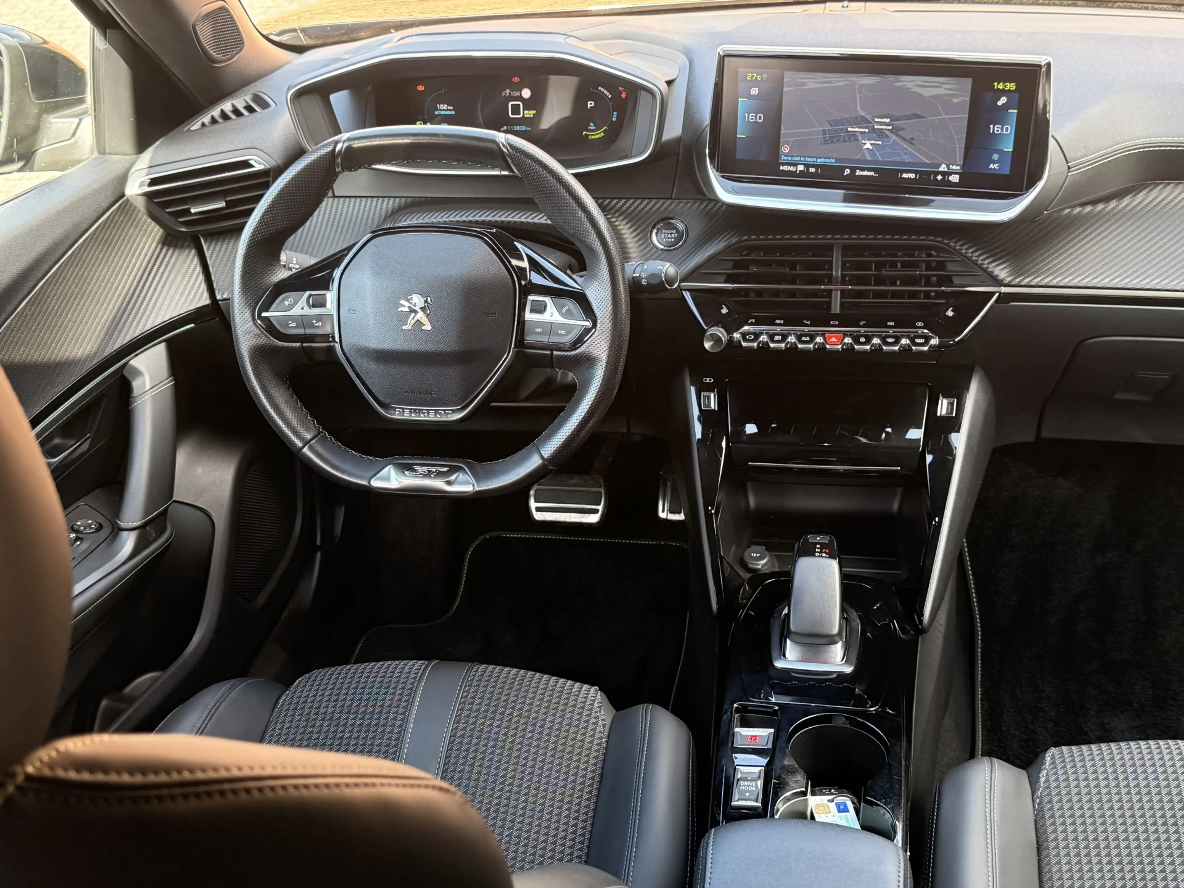 Peugeot e-2008 EV GT 50 kWh Camera / Cruise / 3-Fase / Carplay — photo 17