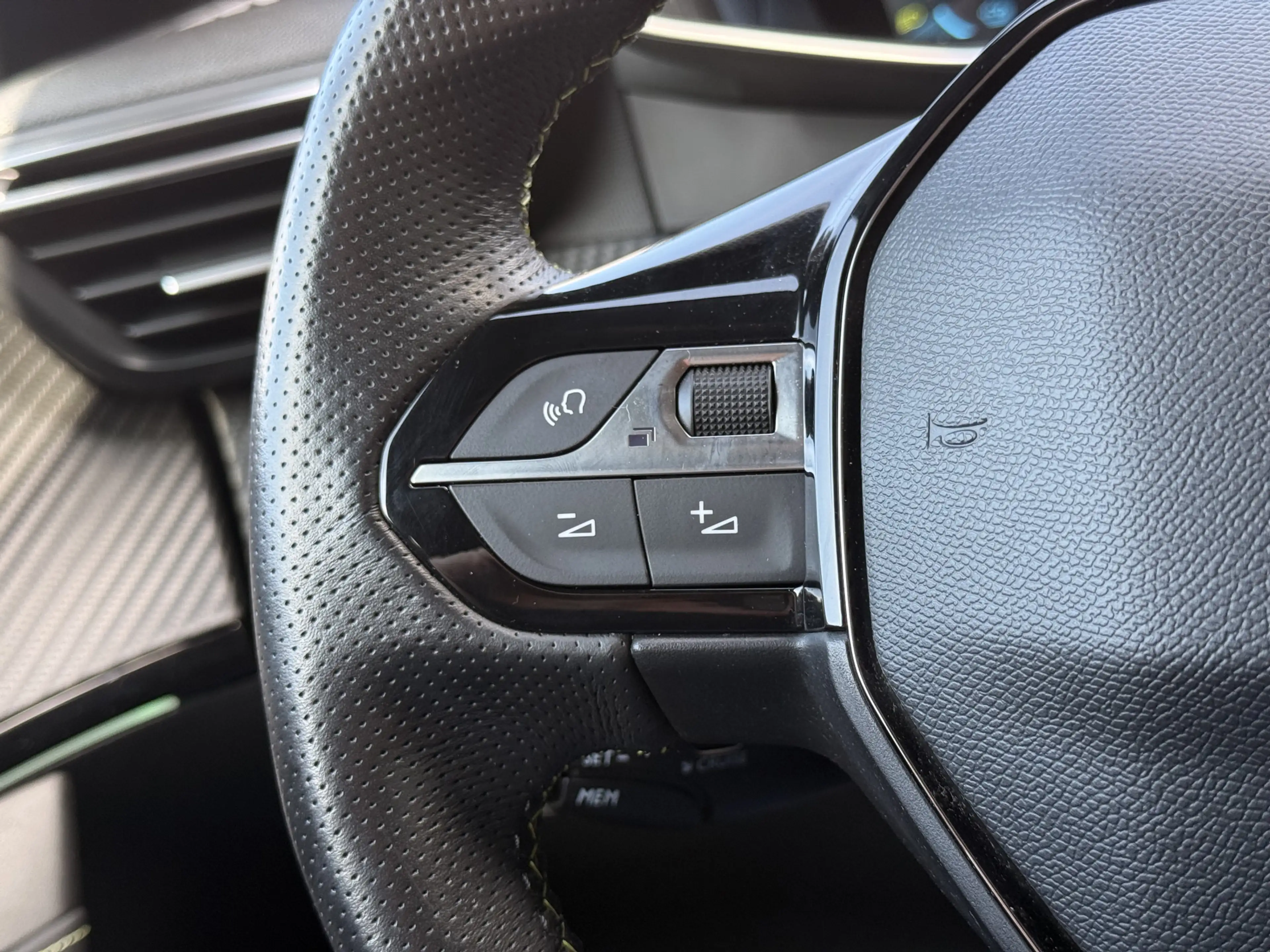 Peugeot e-2008 EV GT 50 kWh Camera / Cruise / 3-Fase / Carplay — photo 20