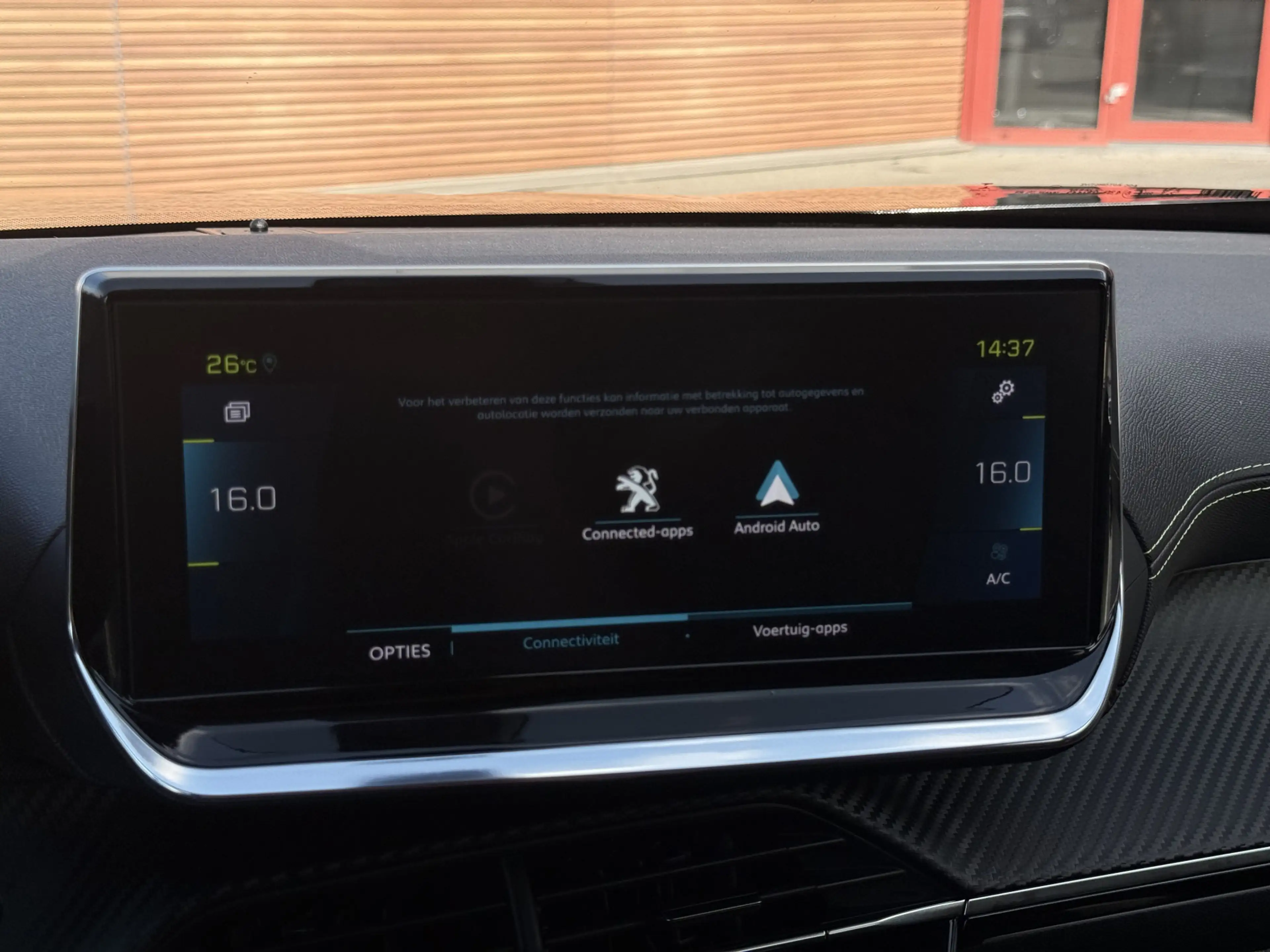 Peugeot e-2008 EV GT 50 kWh Camera / Cruise / 3-Fase / Carplay — photo 30