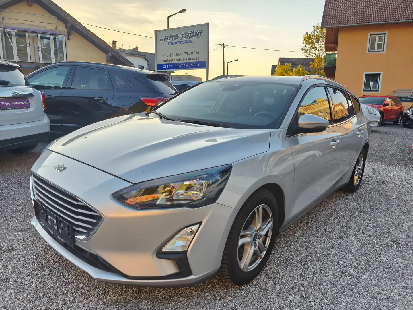Ford Focus Traveller 1.5L Ecoblue,* LED, Navi, Kamera,..* Silber - 2