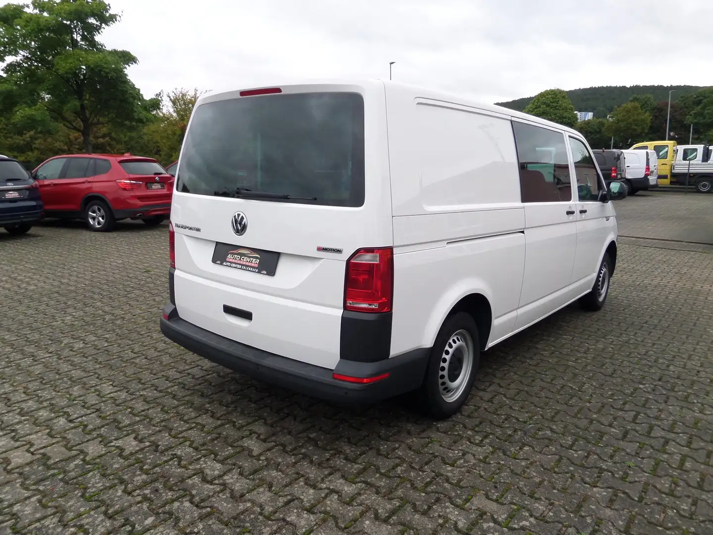 Volkswagen T6 Transporter Lang 4Motion+DoKa 5-Sitzer+Regale+Klima+Standhzg Blanco - 2