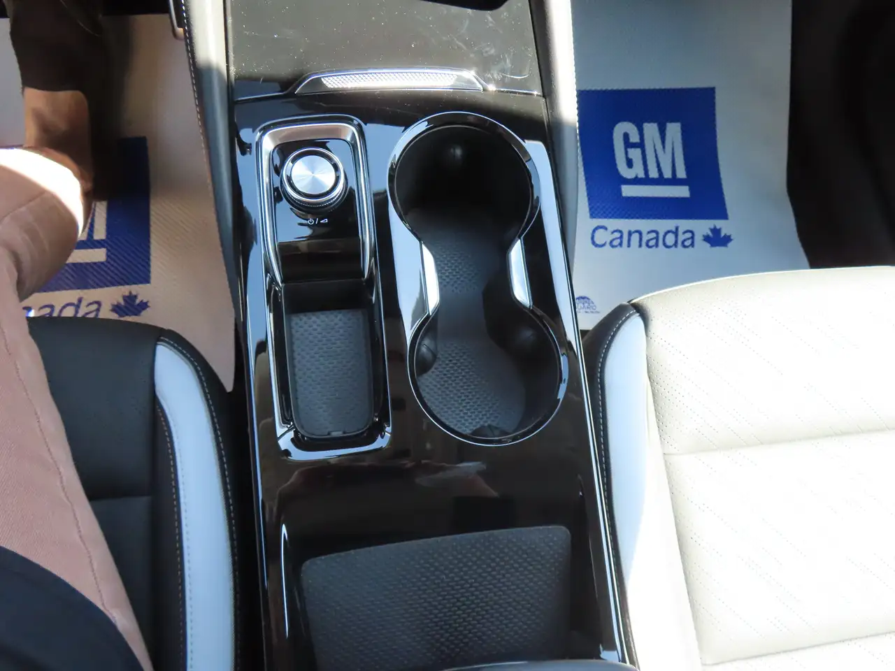 Buick Envision снимка Buick Envision