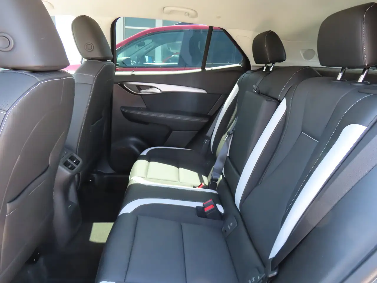 Buick Envision снимка Buick Envision