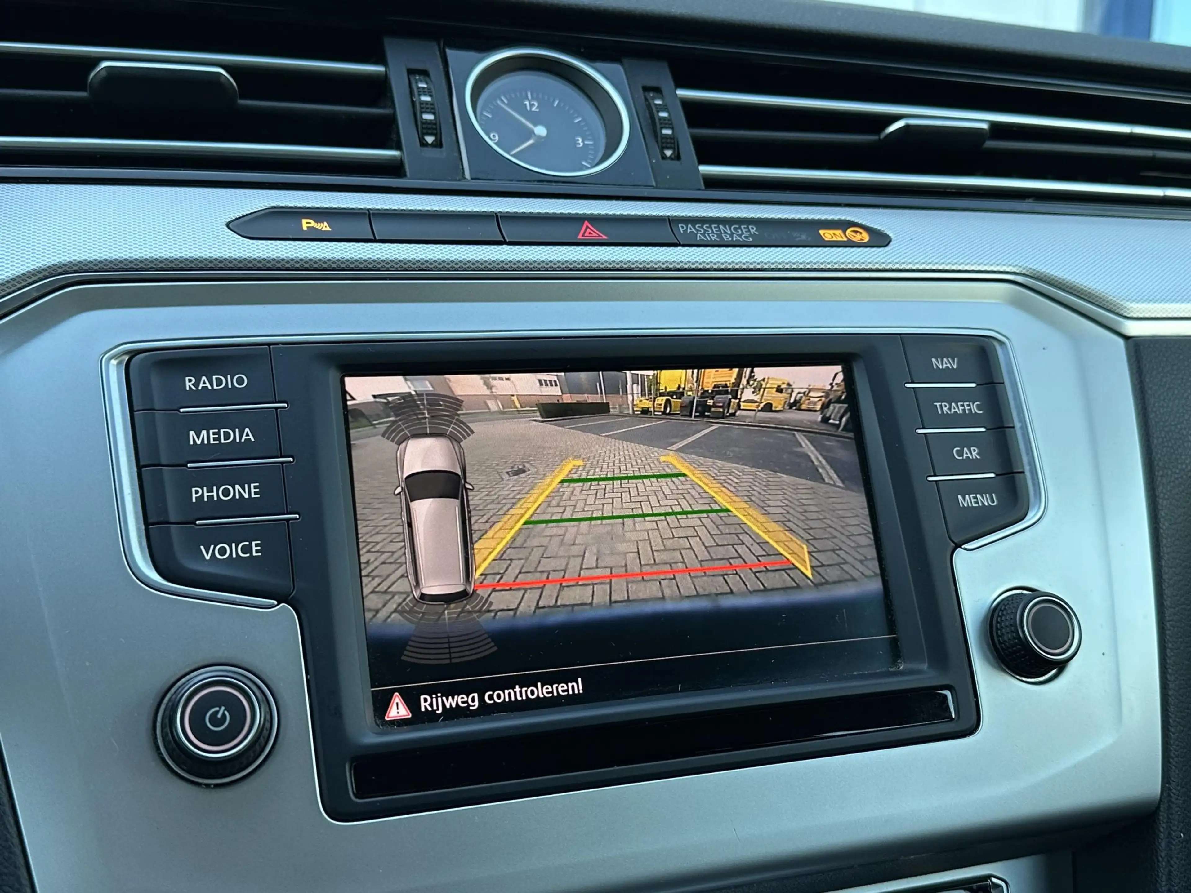 Volkswagen Passat Variant 1.6 TDI Highline l ACC l Camera l Keyless l DSG l — photo 8