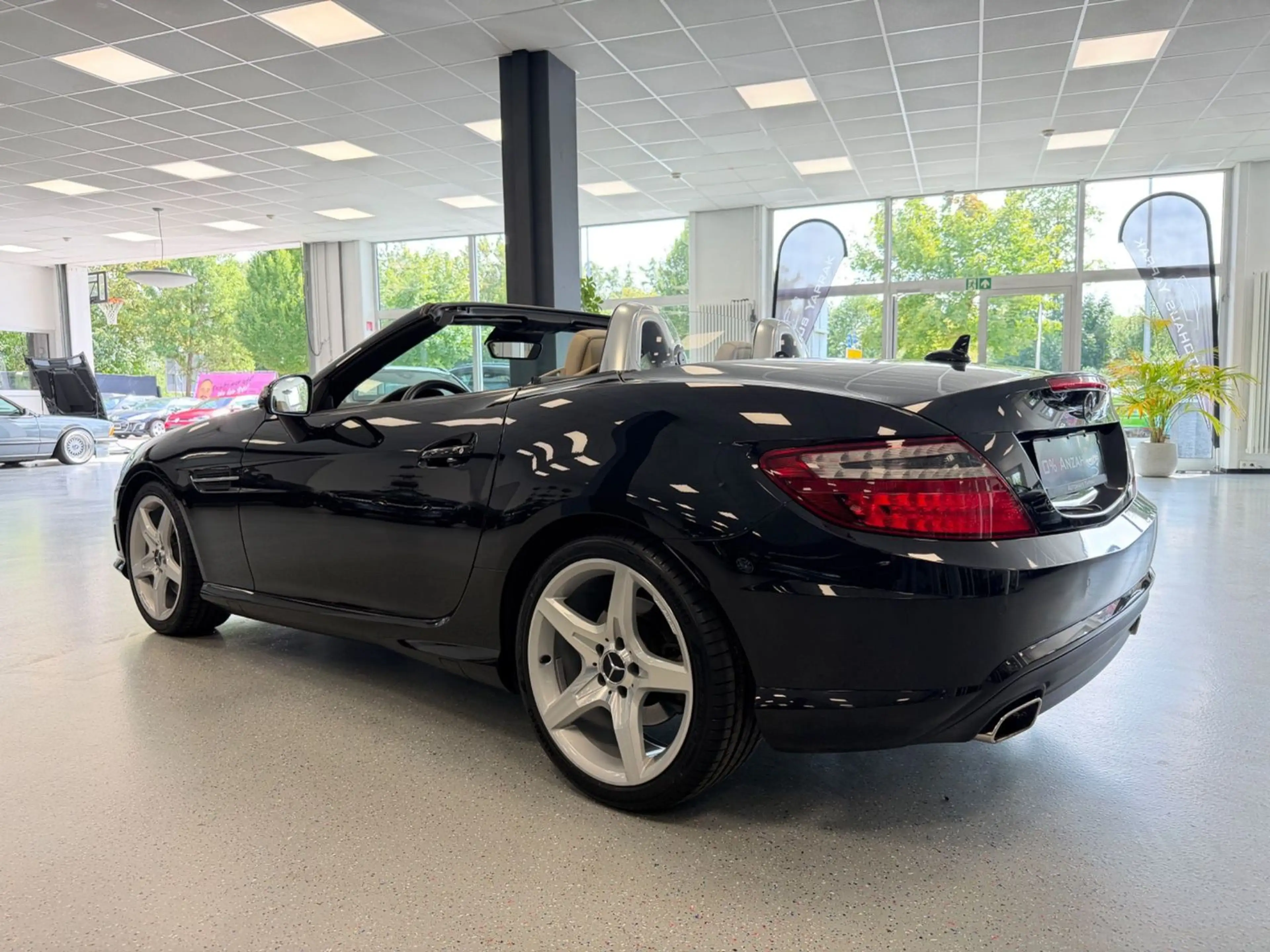 Mercedes-Benz SLK 350 Roadster|AMG-Paket|ILS|Memory|Historie — photo 11