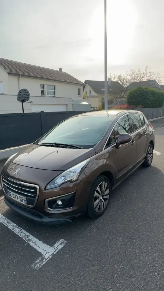 Peugeot 3008 1.6 HDi 115ch FAP BVM6 Allure
