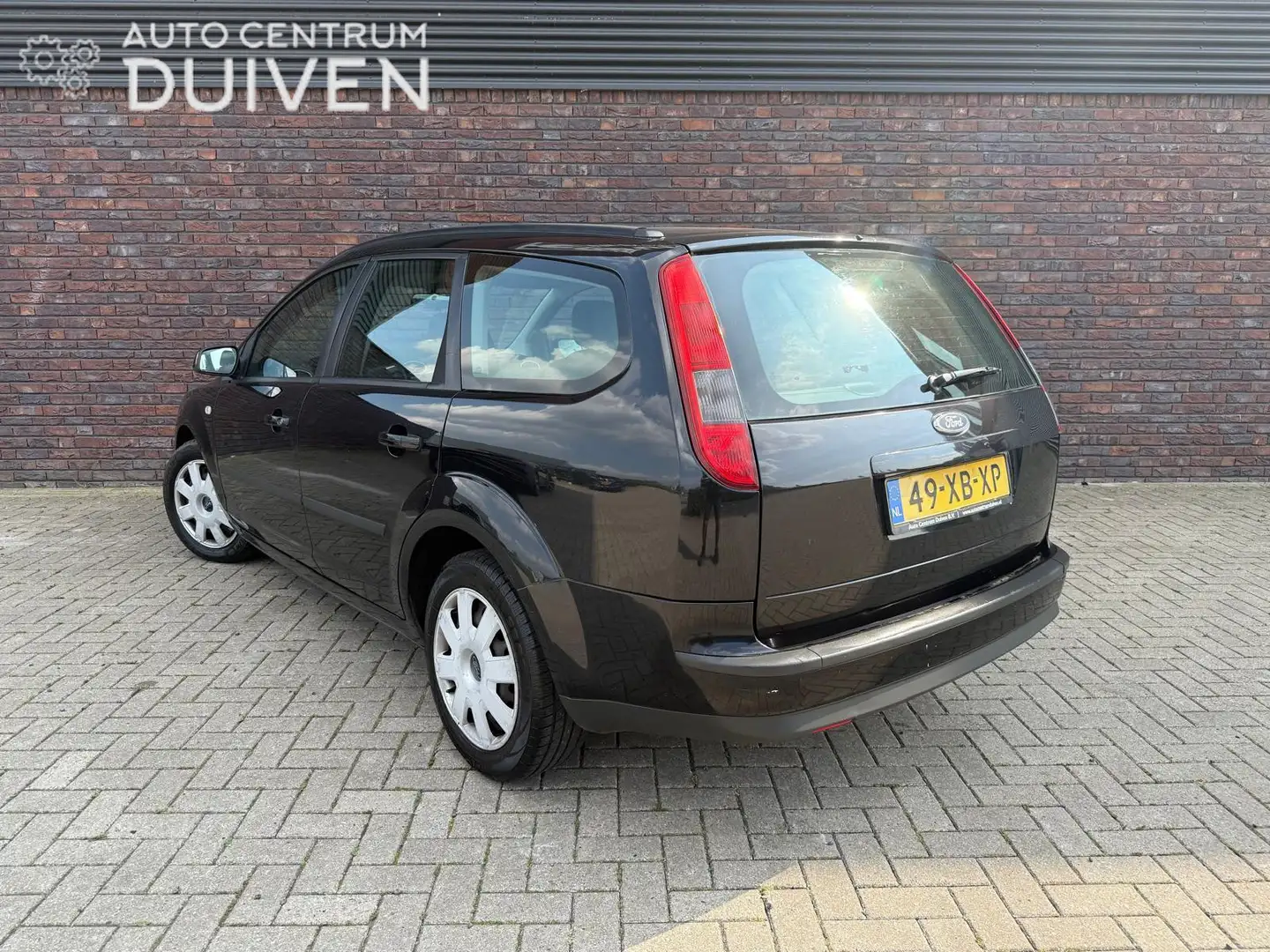 Ford Focus Wagon 1.6-16V | Nieuw APK | Airco | NAP Zwart - 2