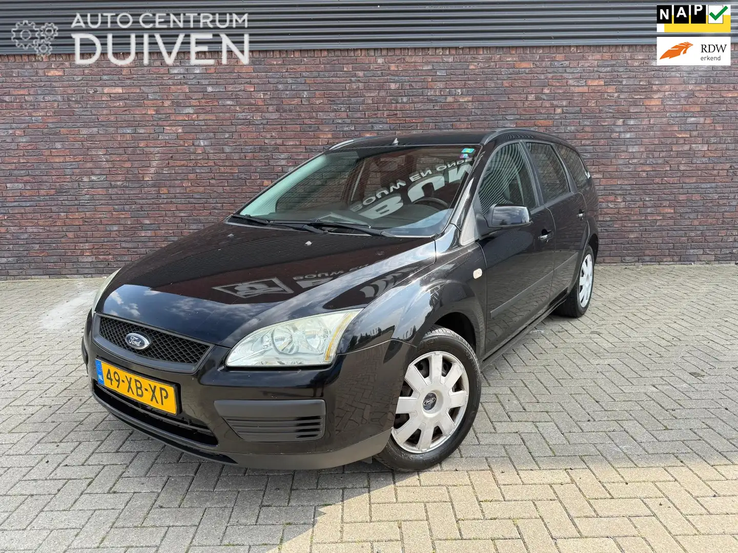 Ford Focus Wagon 1.6-16V | Nieuw APK | Airco | NAP Zwart - 1