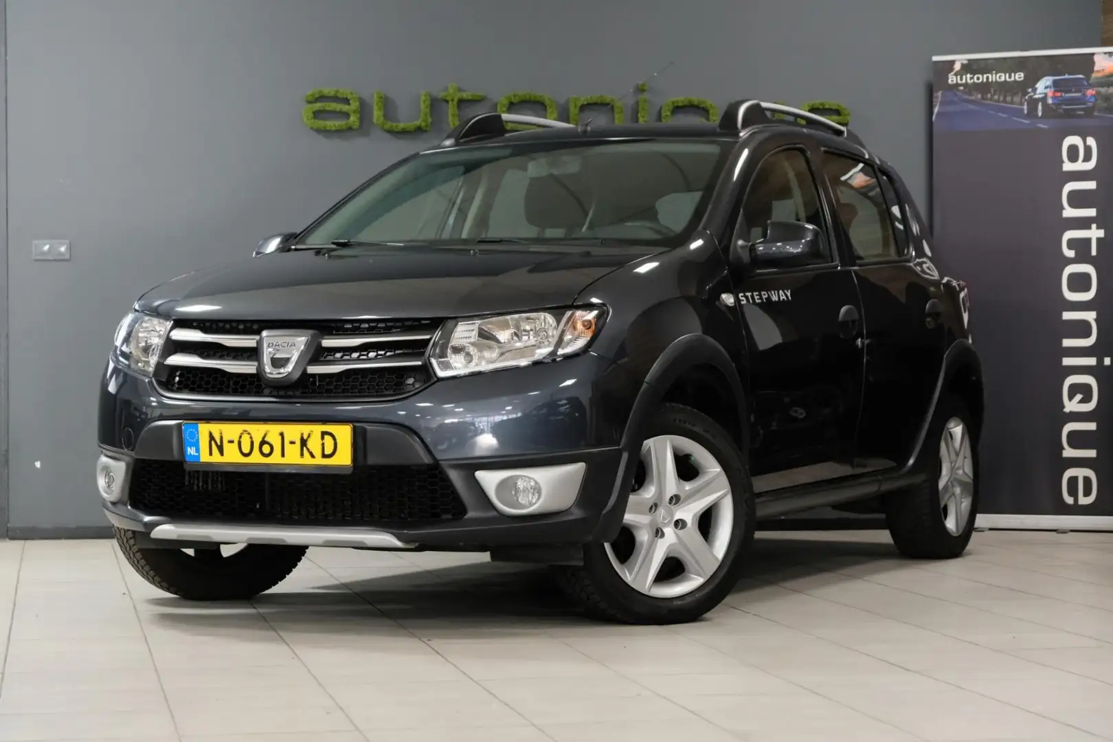 Dacia Sandero 0.9 TCe S&S Stepway Lauréate **Navi 52.527km** Air Grau - 1