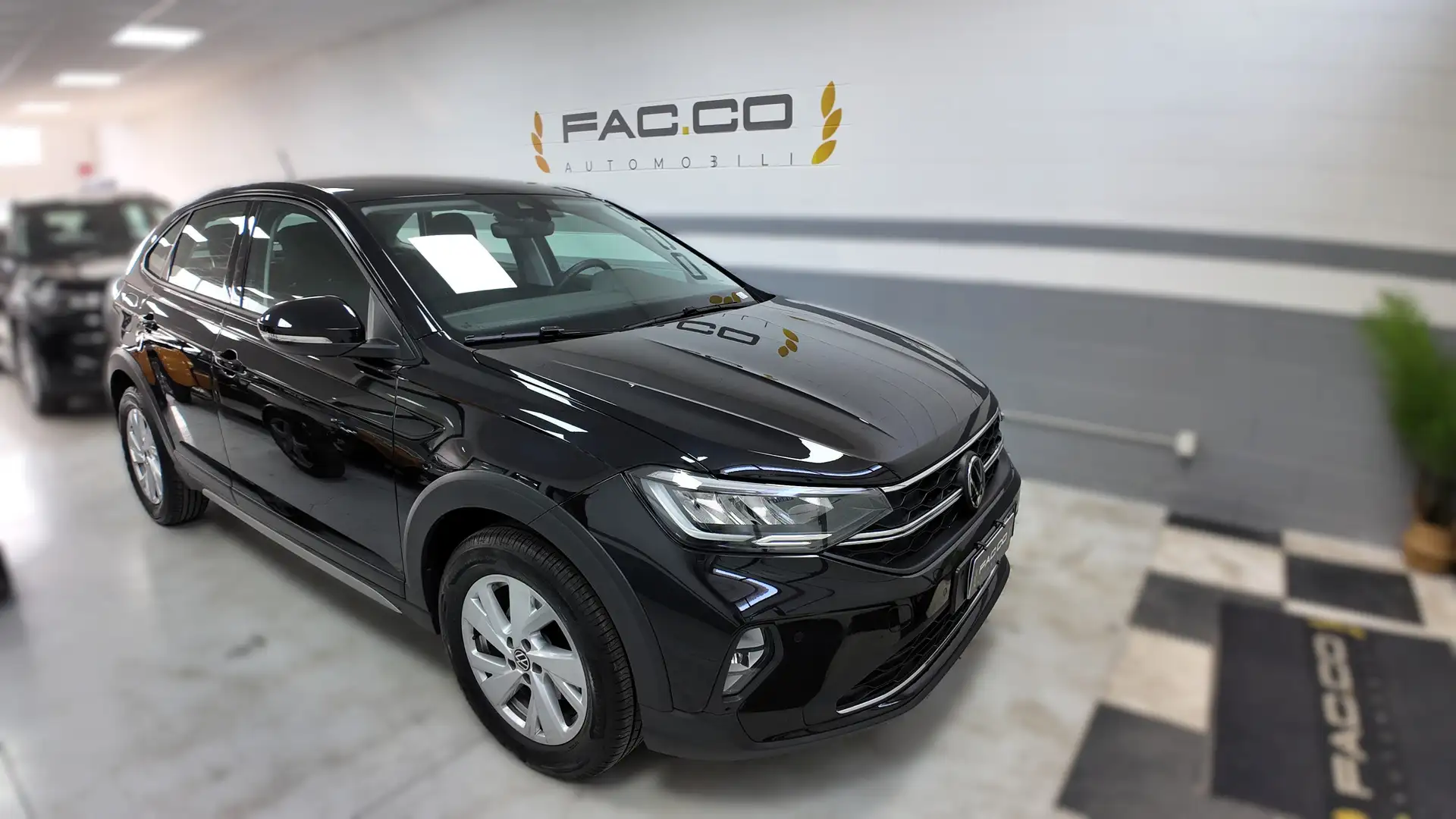 Volkswagen Taigo Taigo 1.0 tsi Life 110cv Negro - 1