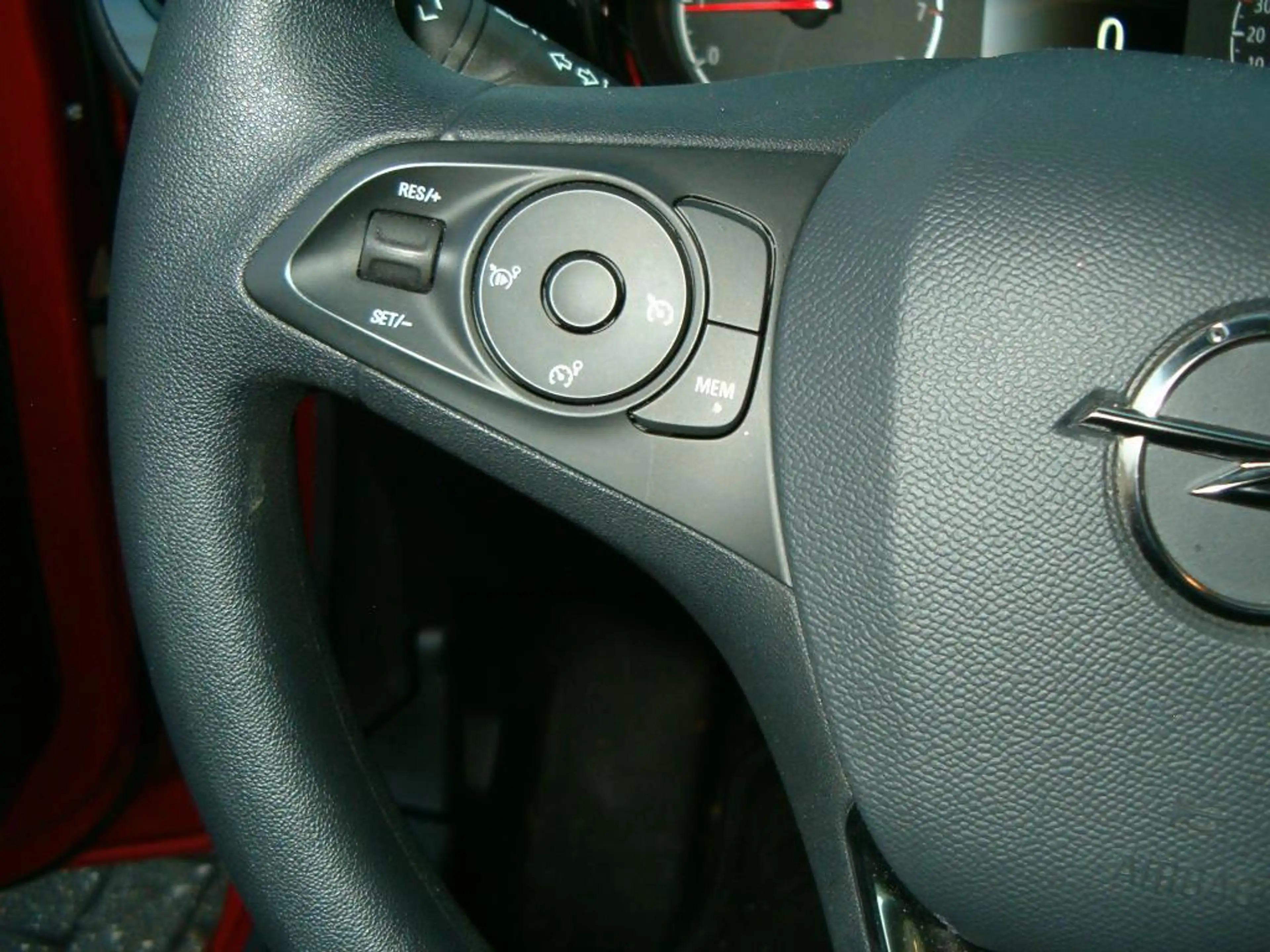 Opel Corsa 1.2 Edition — photo 6