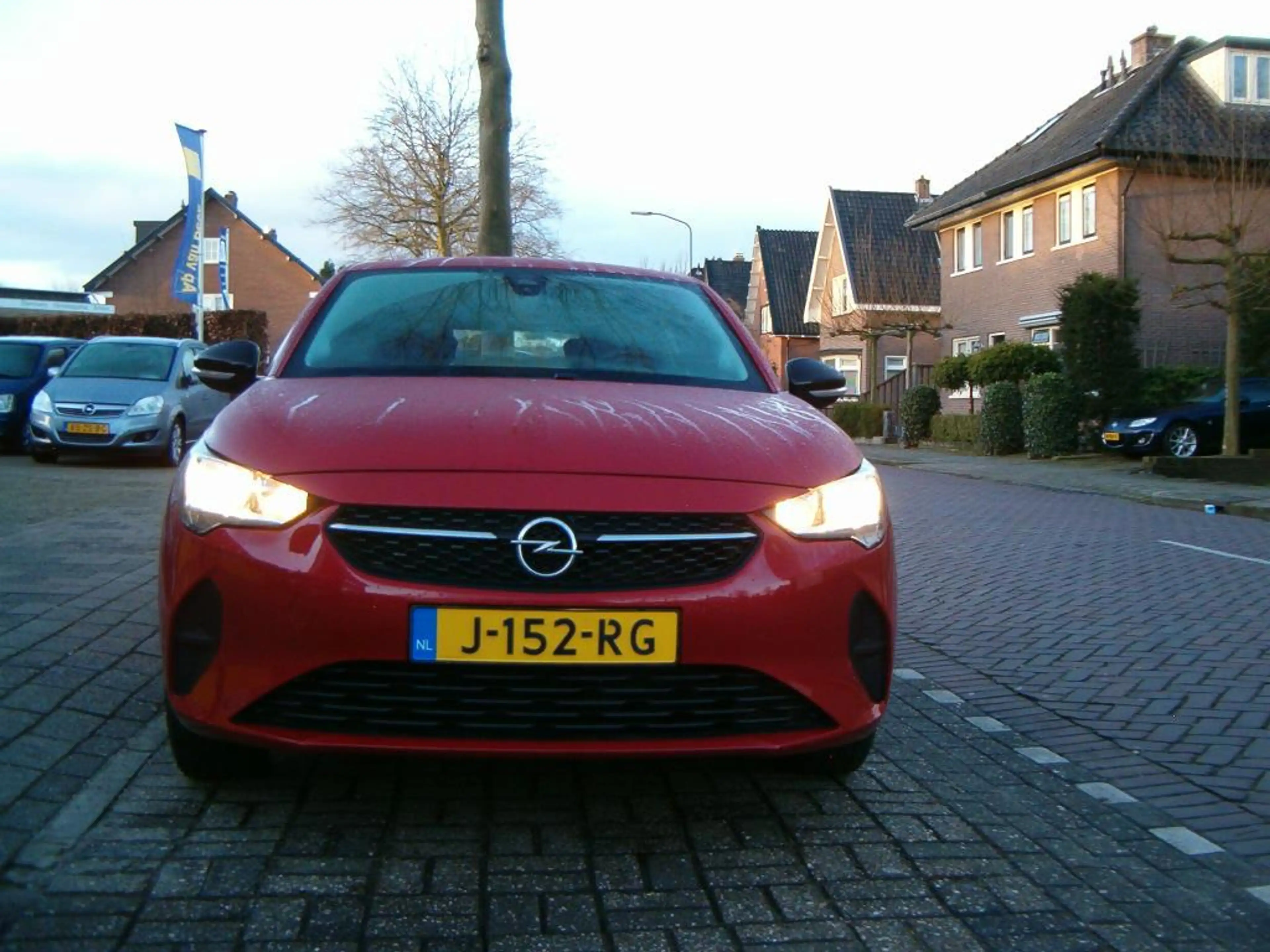 Opel Corsa 1.2 Edition — photo 2