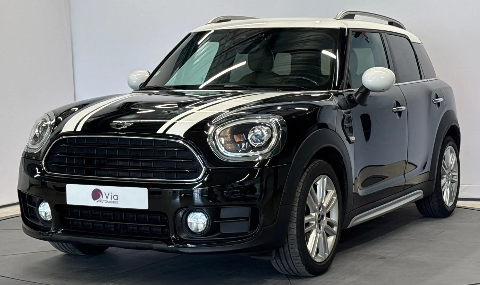 MINI Cooper D 150  Cooper D Business finition RED HOT CHILI Černá - 1
