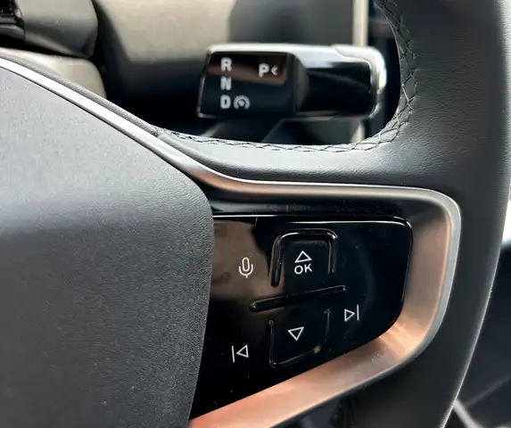 Volvo EX30 view 18