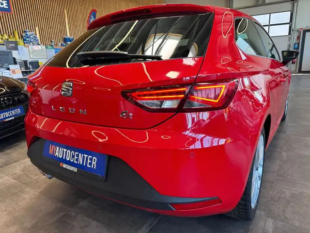 Seat Leon Leon view 2
