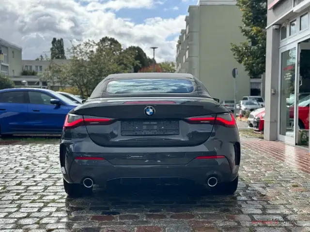 BMW 4 Series view 6
